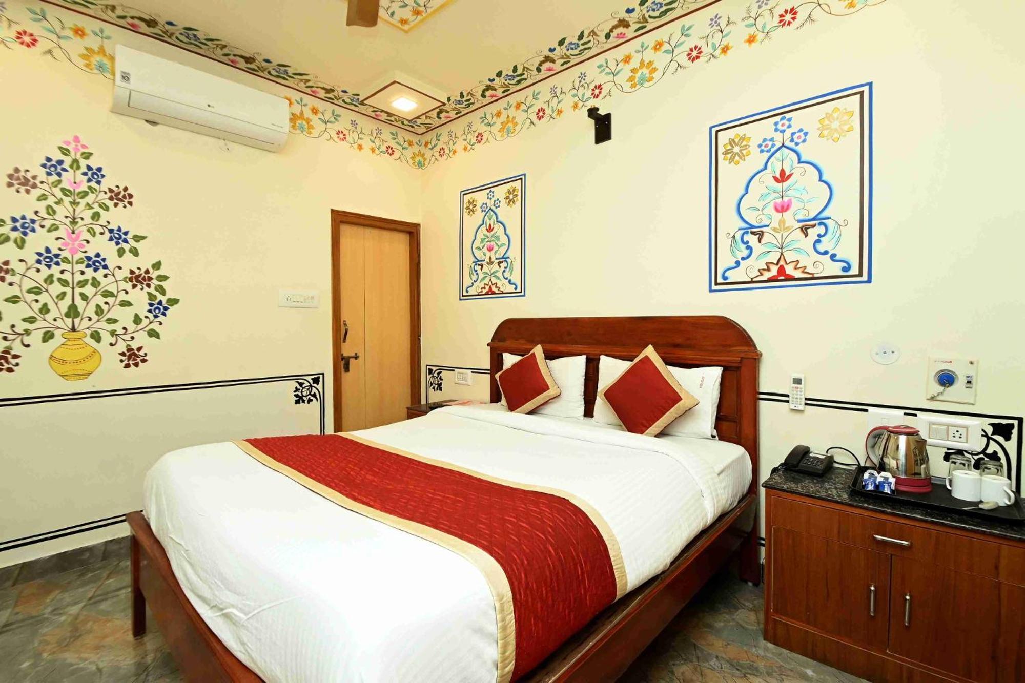 Virasat Mahal Heritage Hotel-jaipur Center 3*