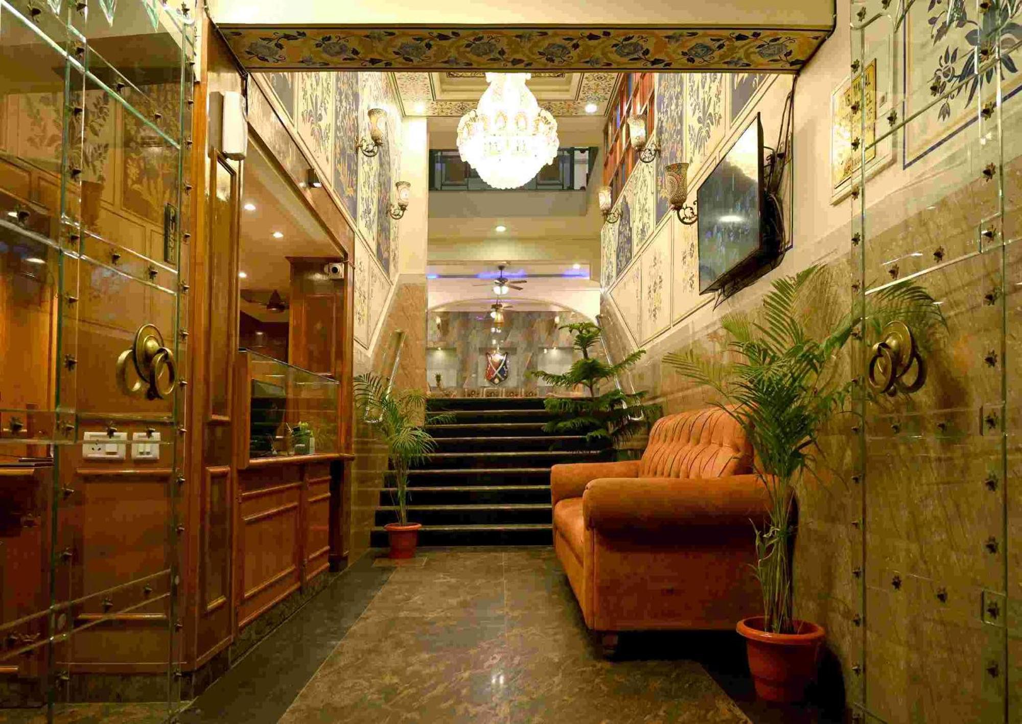 Virasat Mahal Heritage Hotel-jaipur Center 3*