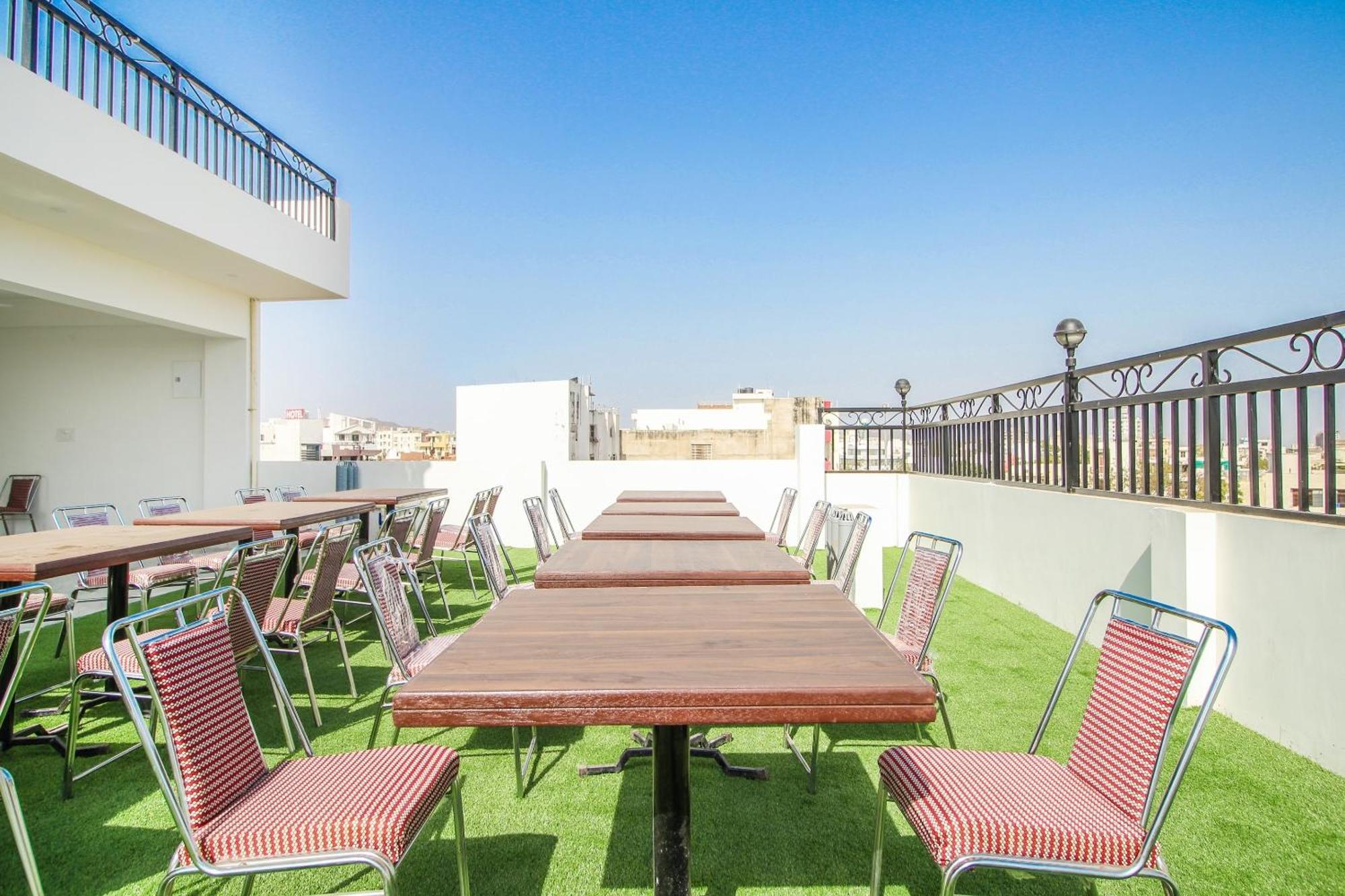 O Lotus Prime Hotel 4*