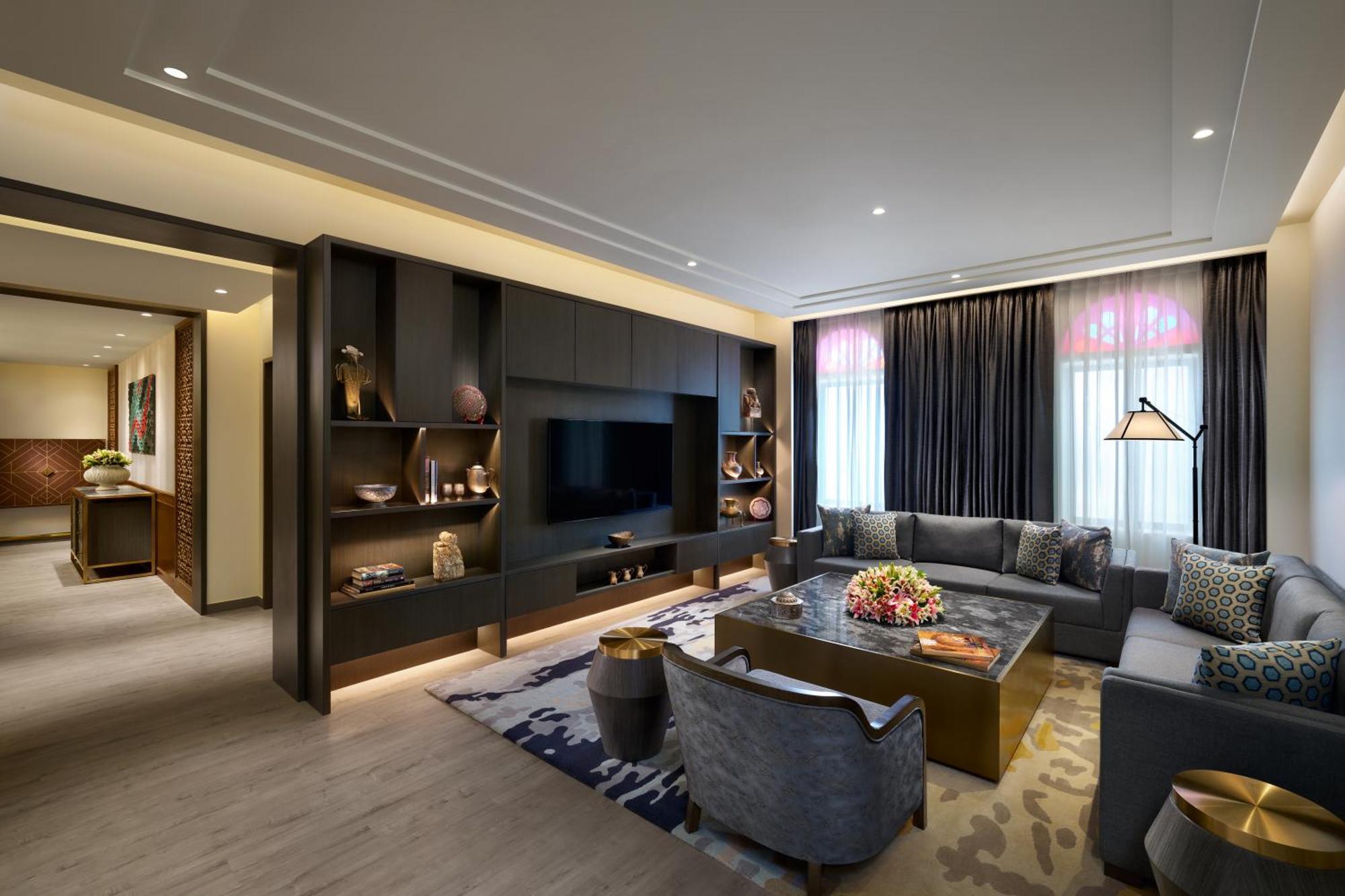 Hyatt Regency Mansarovar 5*