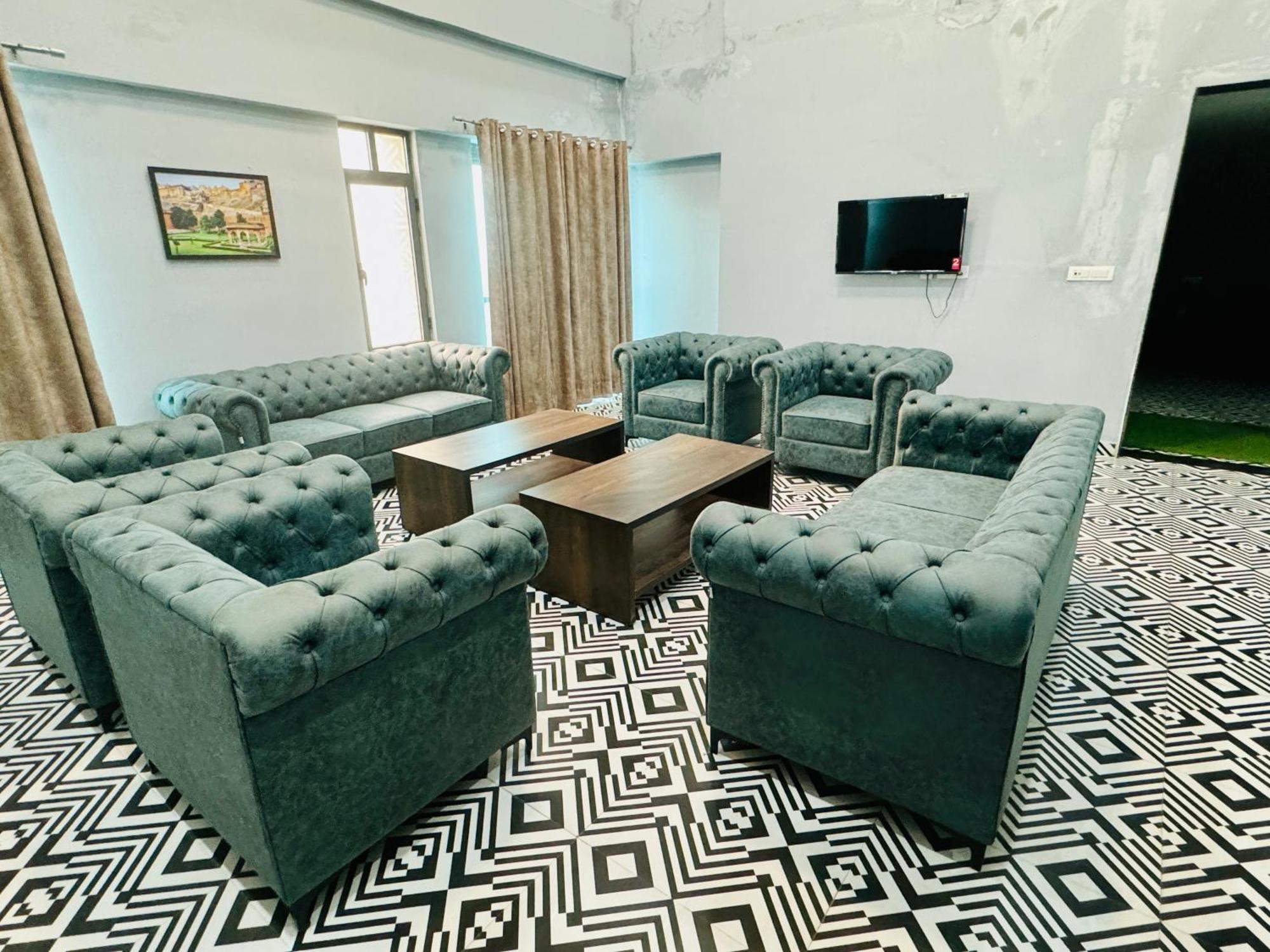 Apartment The Grand Anukampa Evergreen