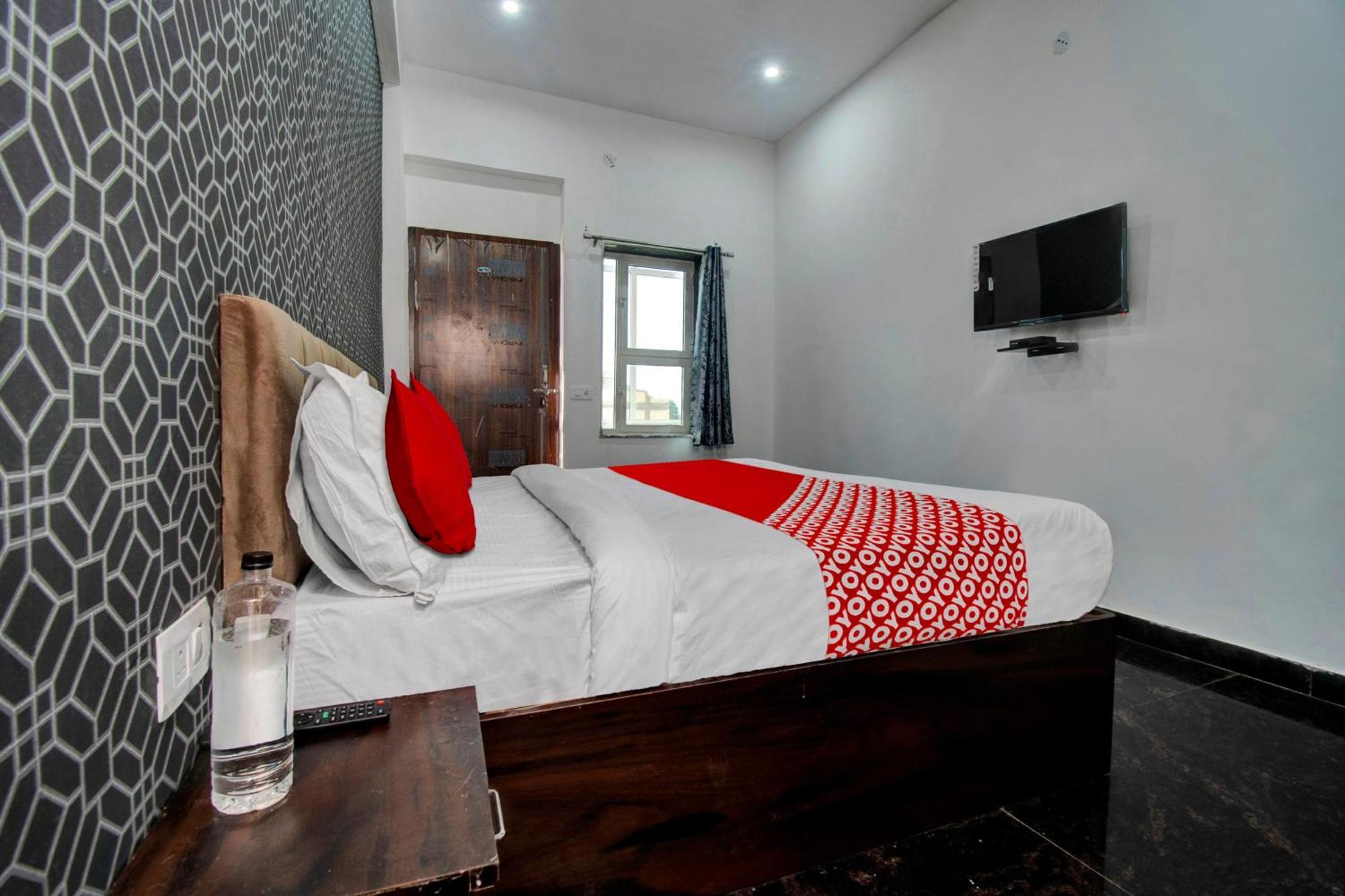 Oyo Flagship Rajshree Hotel Jaipur