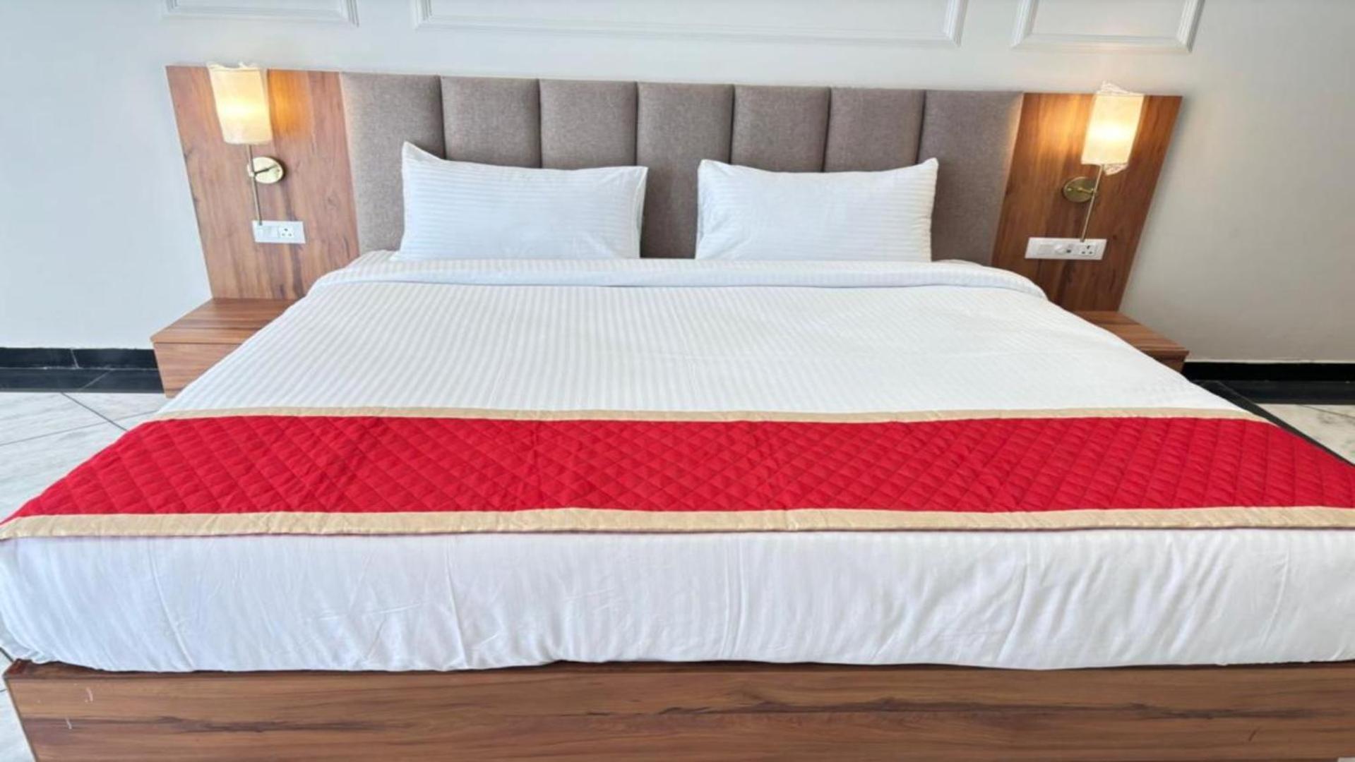 The Raas Mahal Hotel 3*