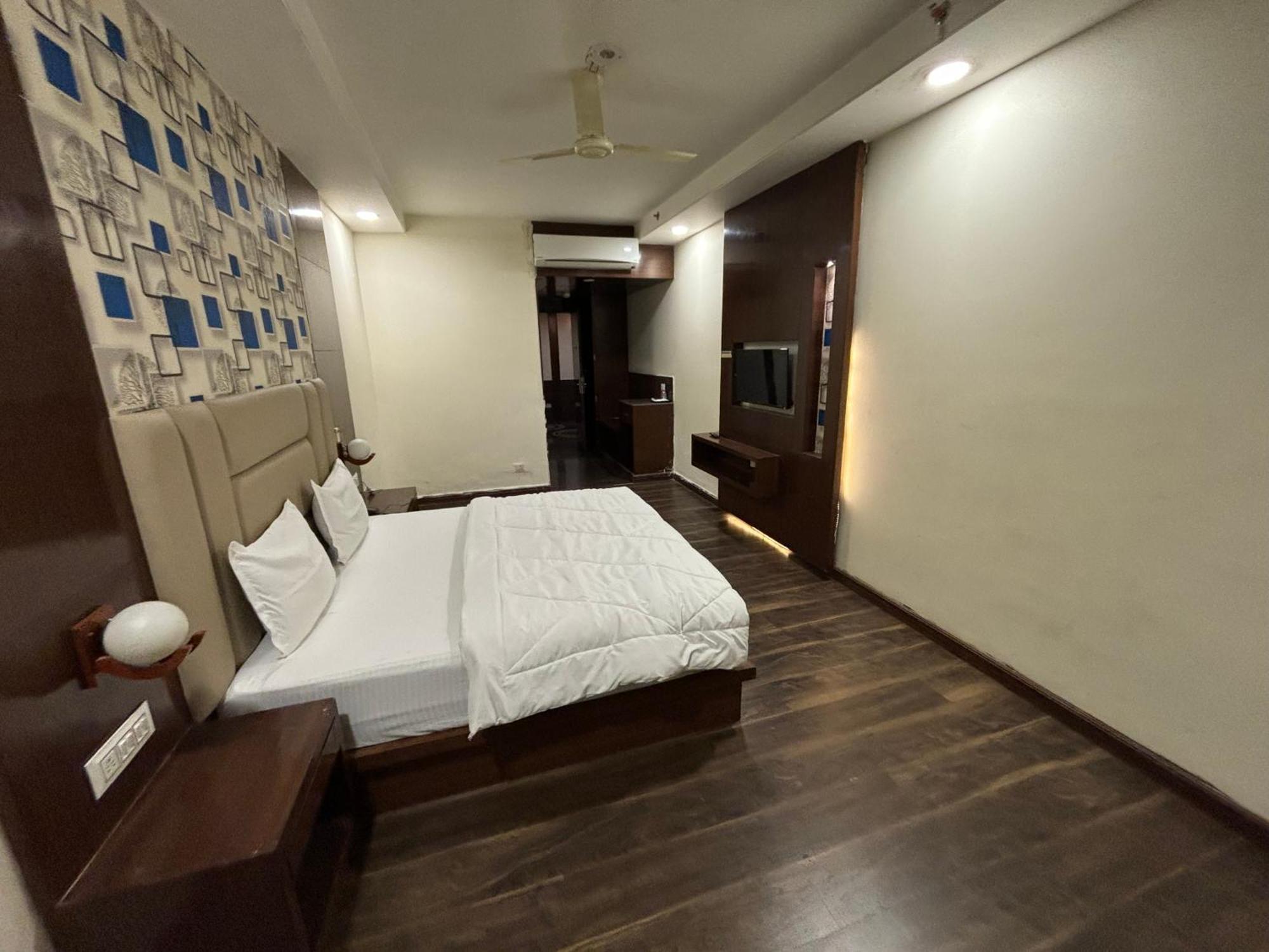 Hotel Eldorado Jaipur