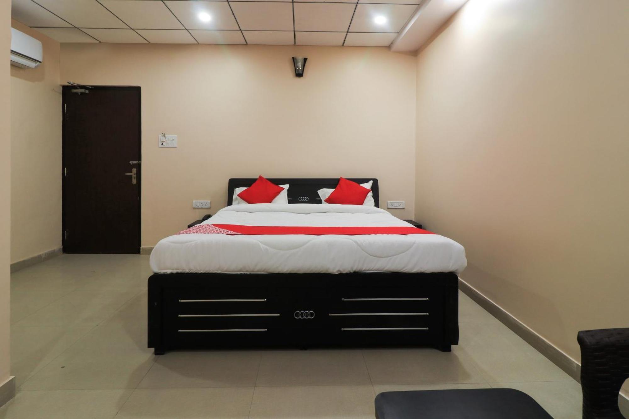 Hotel O Focus Elite