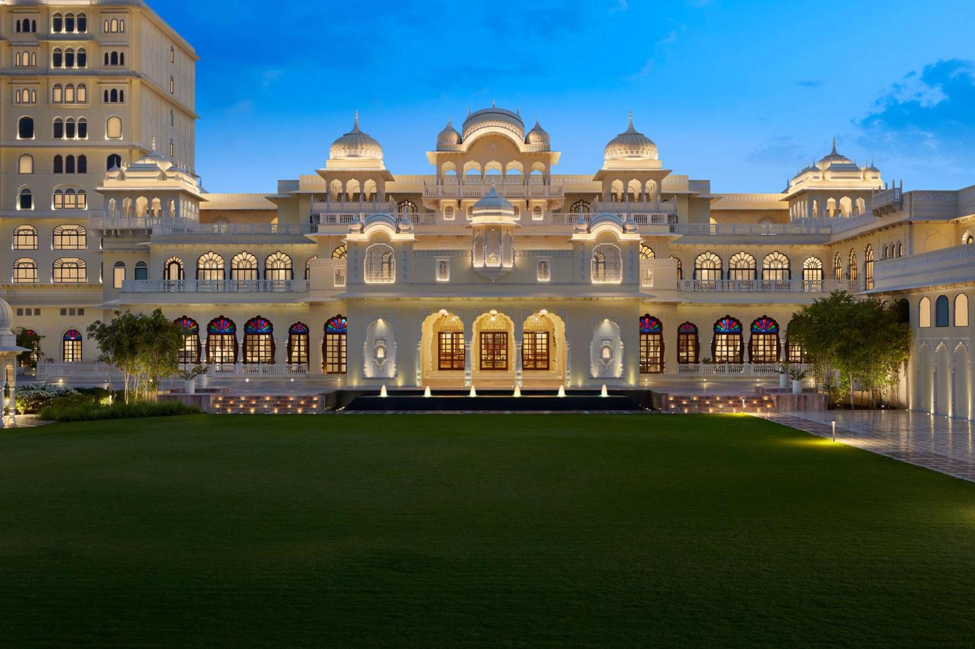 Hyatt Regency Mansarovar Hotel 5*