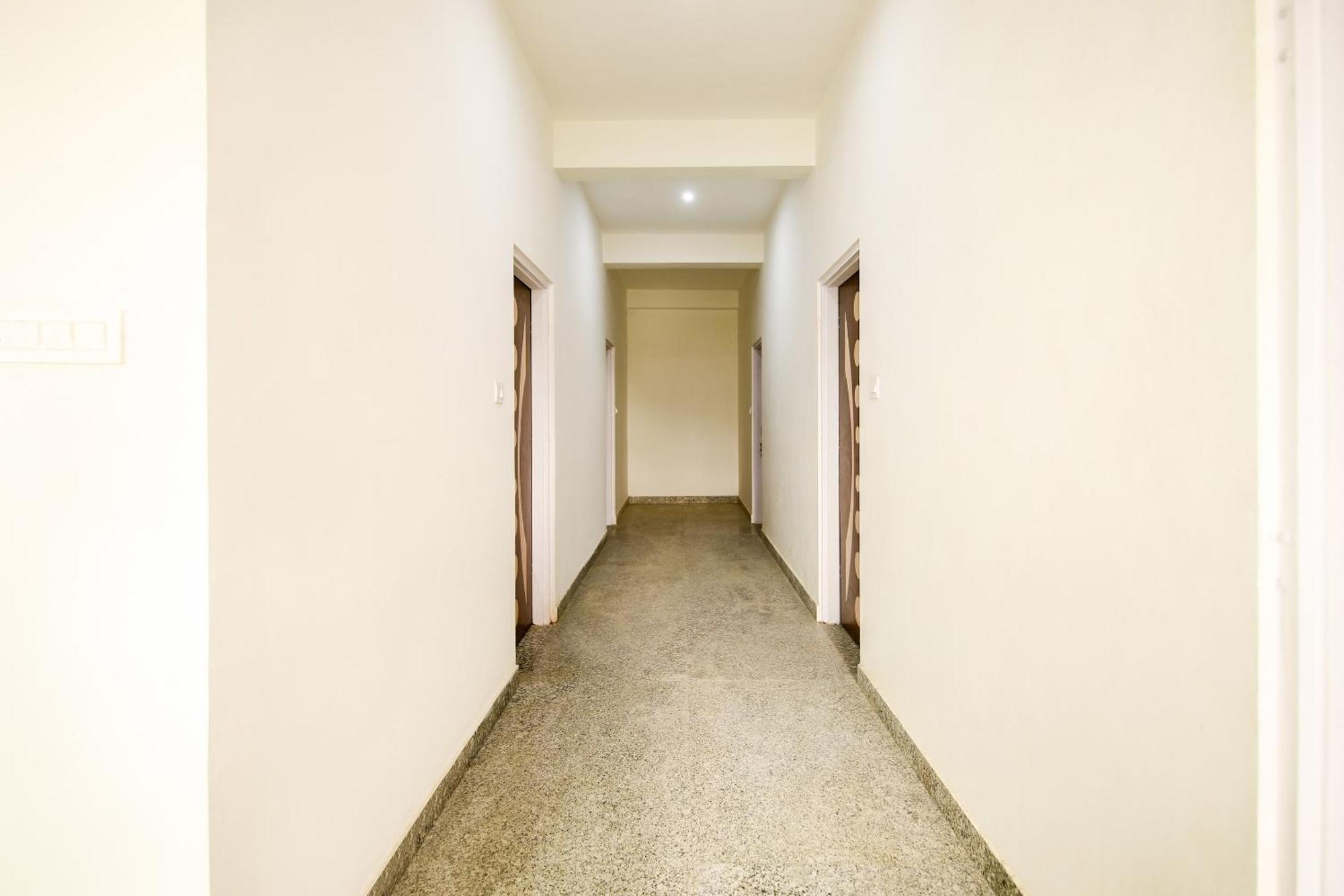 Hotel O Ganesham 3*