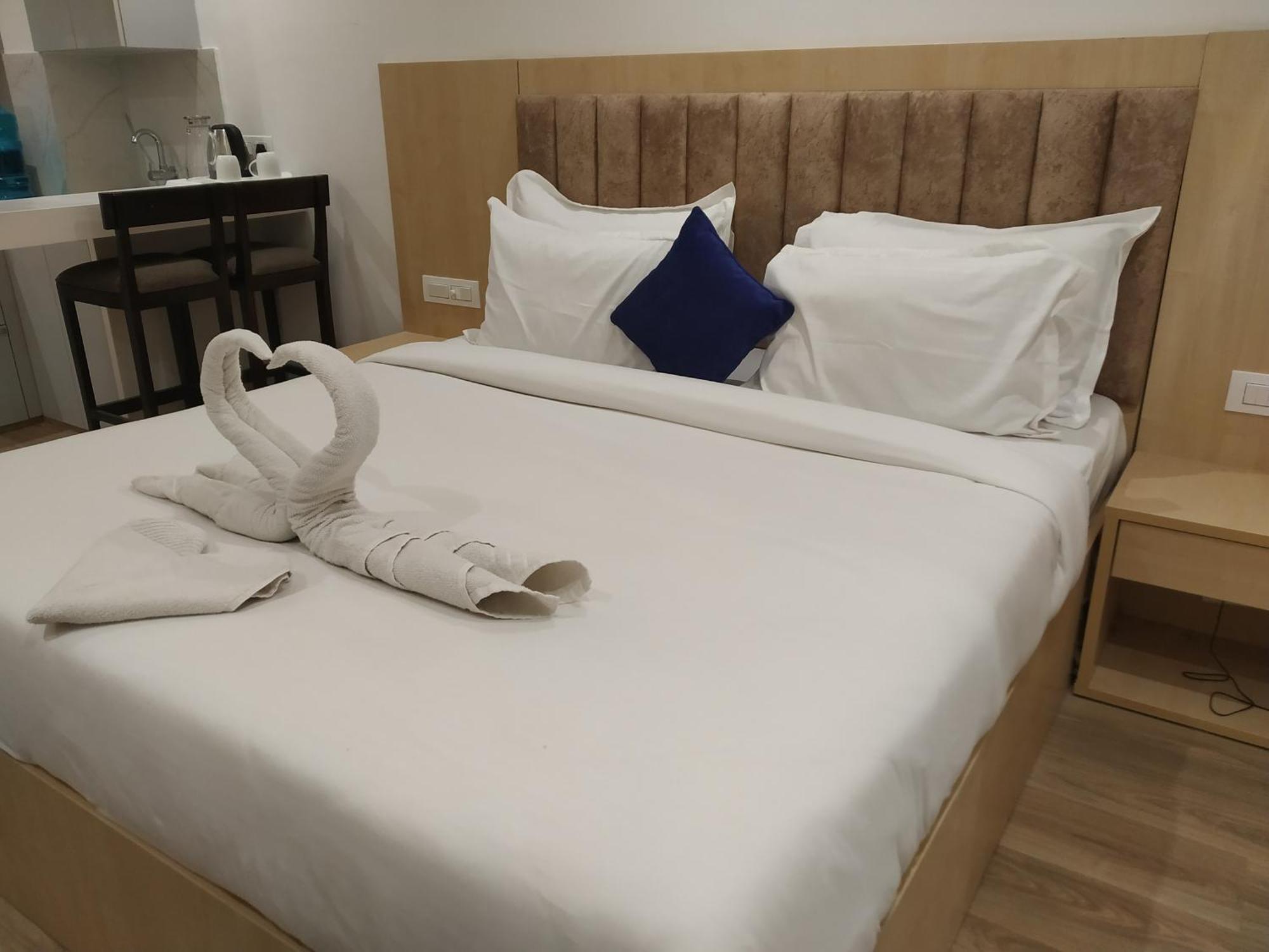 The Grand Anukampa Pink City Aparthotel