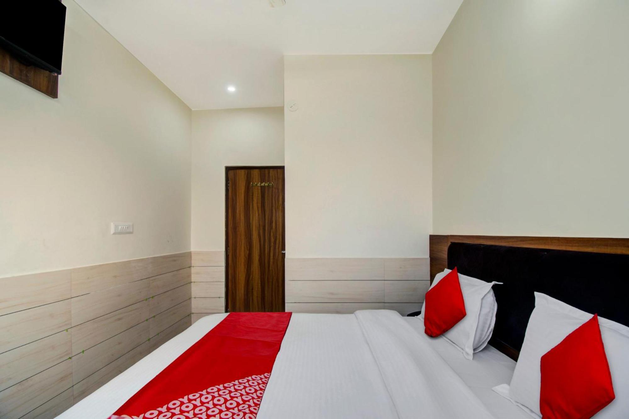 O Rj - 3* Jaipur