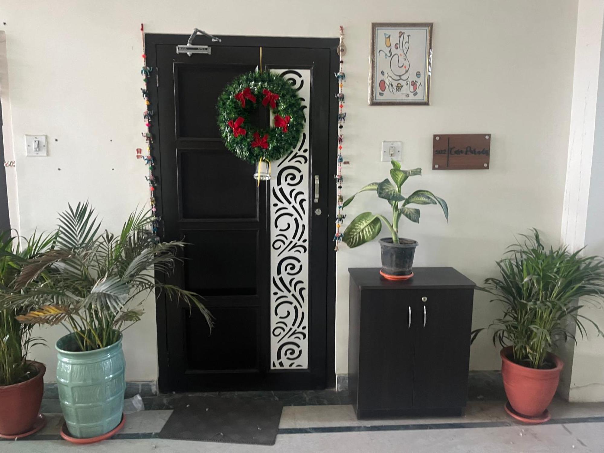 Apartment Casa Paradis- Secure, Cozy& Peaceful Paradise In Heart Of Happening Colony Jaipur
