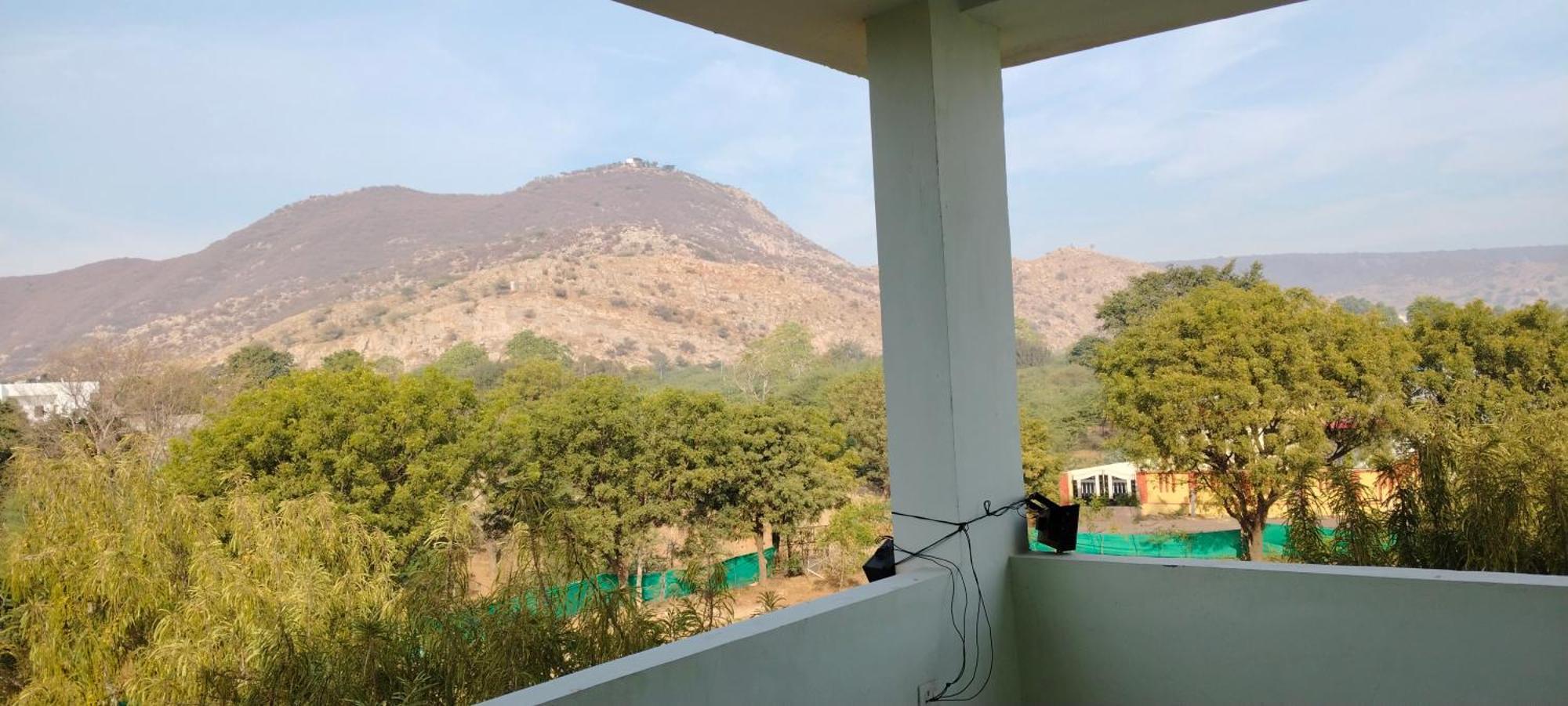 Jhalana & Pool Party Resort Jaipur