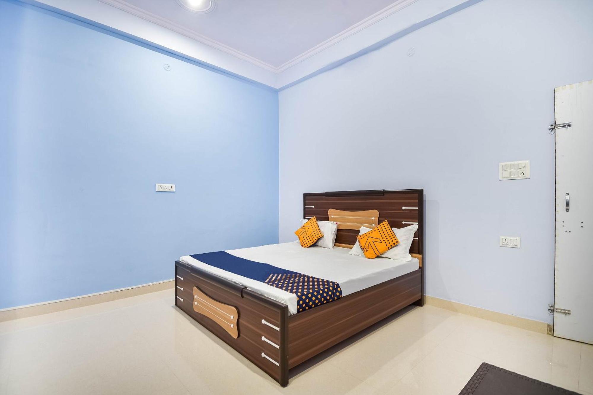 Oyo Flagship Usha Hotel