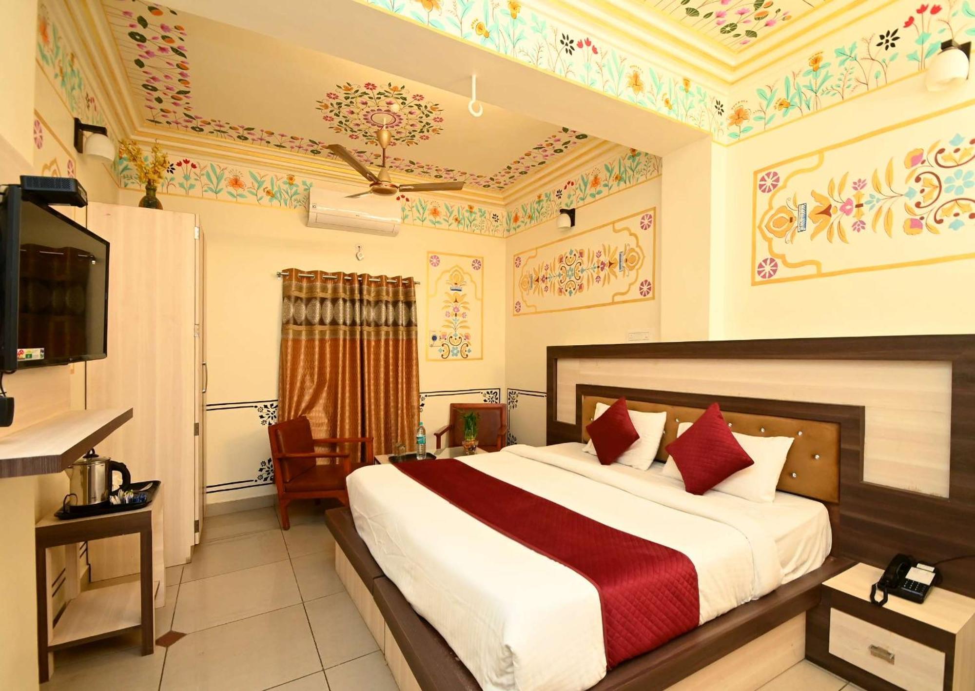 Hotel Virasat Mahal Heritage Hotel-jaipur Center