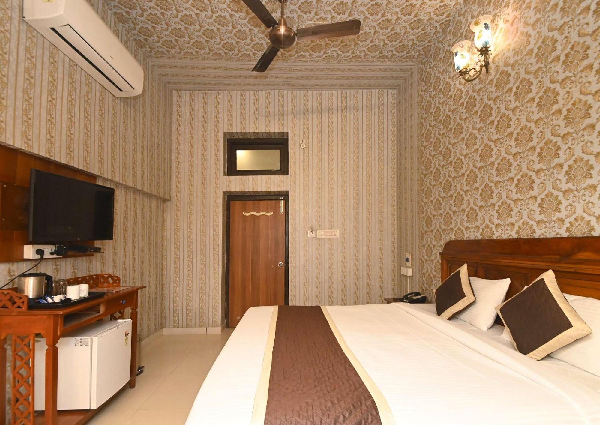 Virasat Mahal Heritage Hotel-jaipur Center Hotel