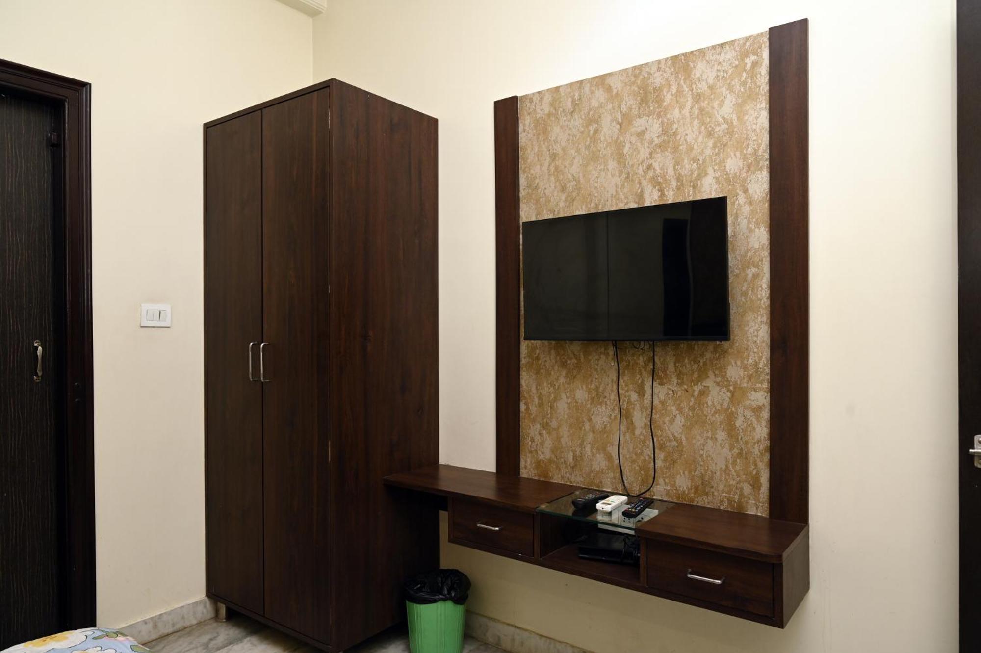 Pulse Inn- Near Train Station Jaipur