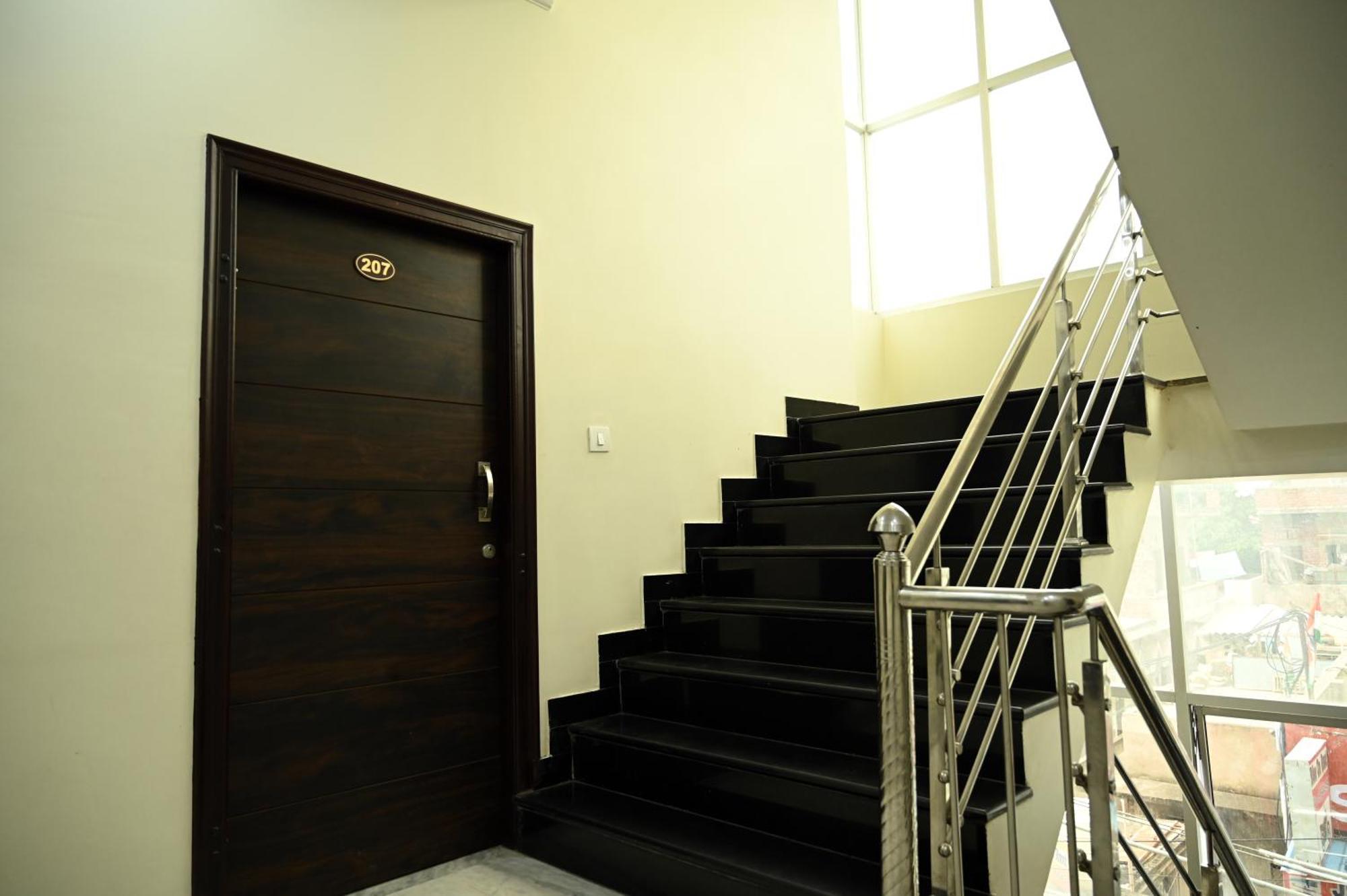 Hotel Pulse Inn- Near Train Station Jaipur