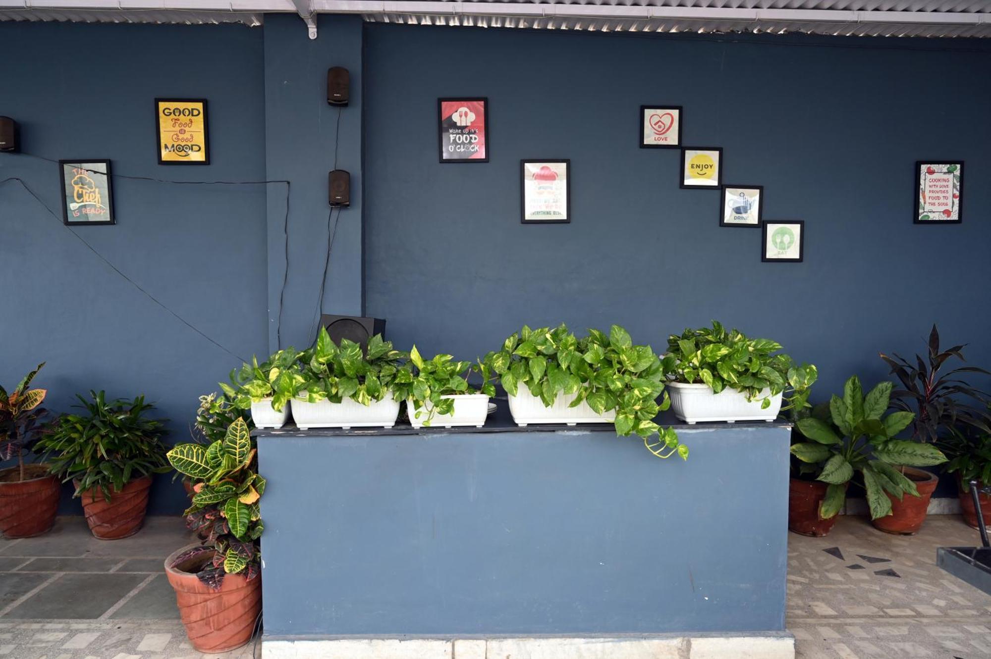Hotel Pulse Inn- Near Train Station Jaipur
