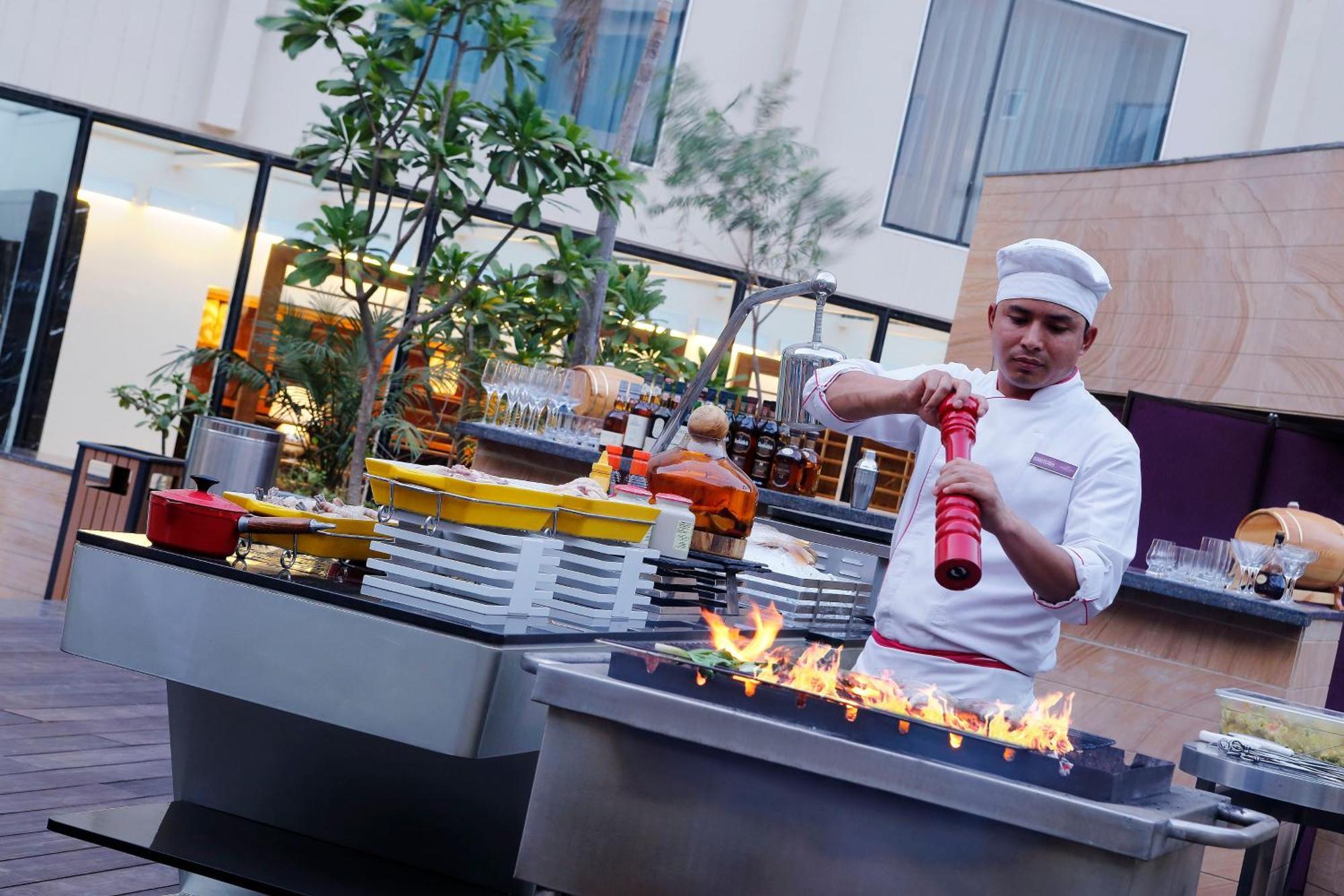 Intercontinental Tonk Road By Ihg