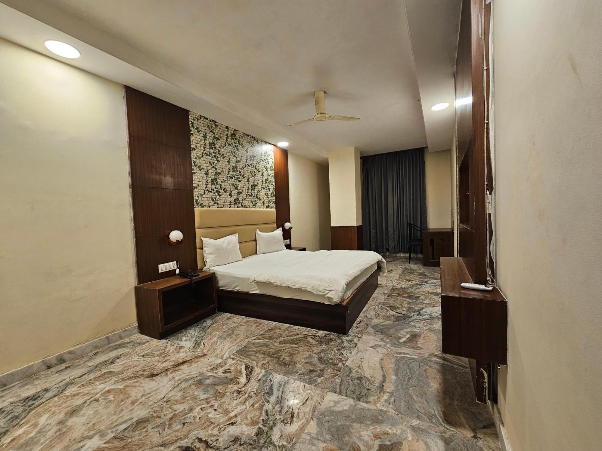 Hotel Eldorado Jaipur