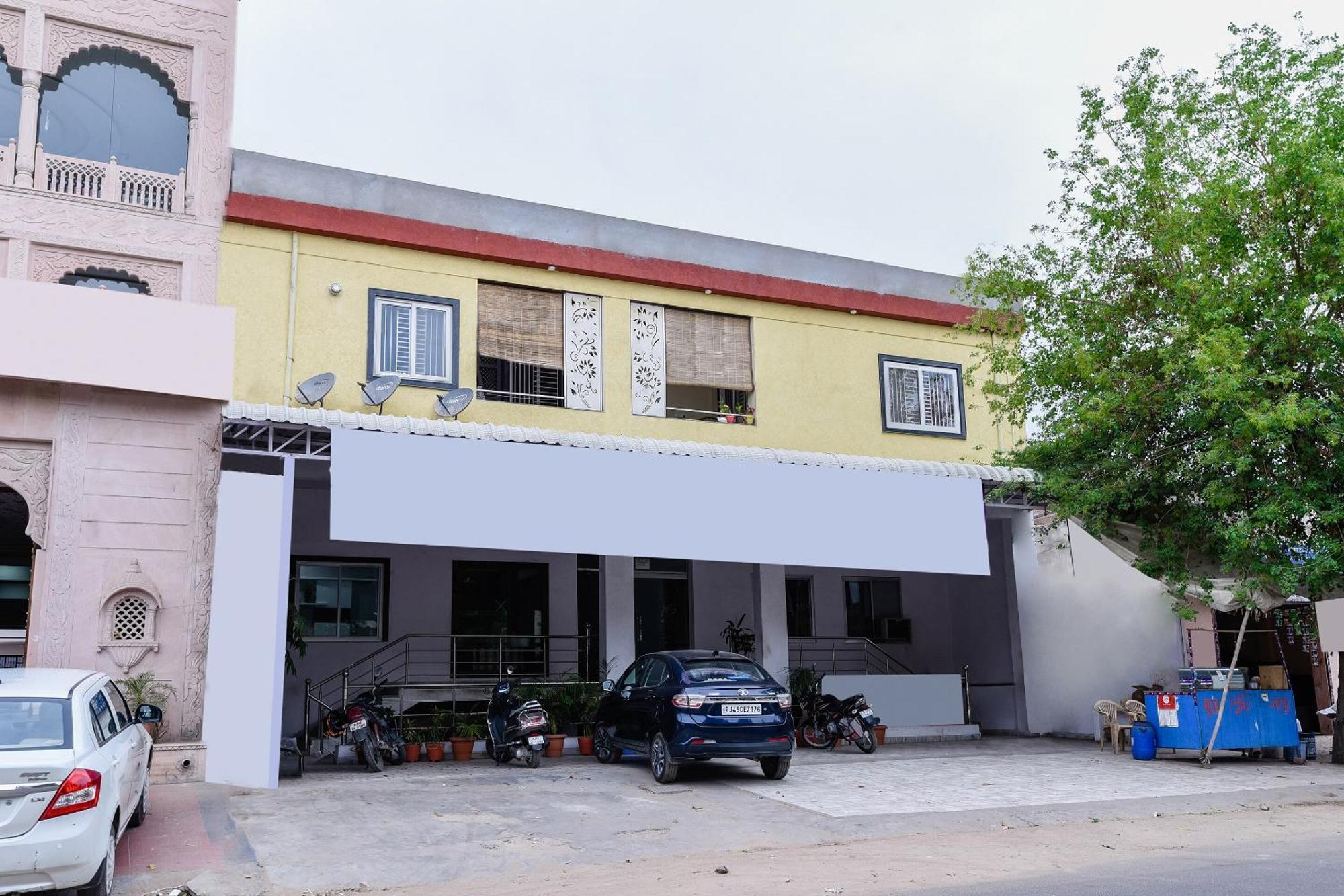 Oyo Flagship 30930 Hotel Jaipur