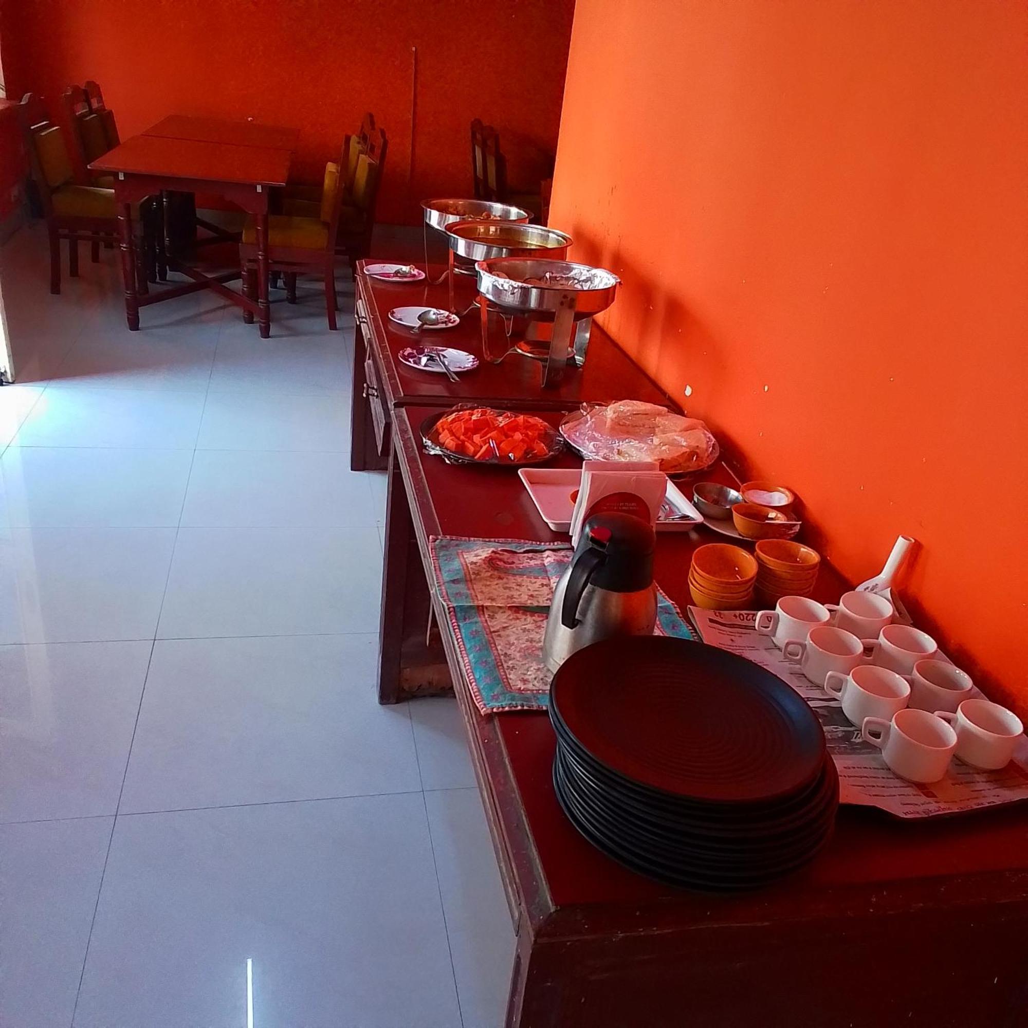 Hotel Singhasan House