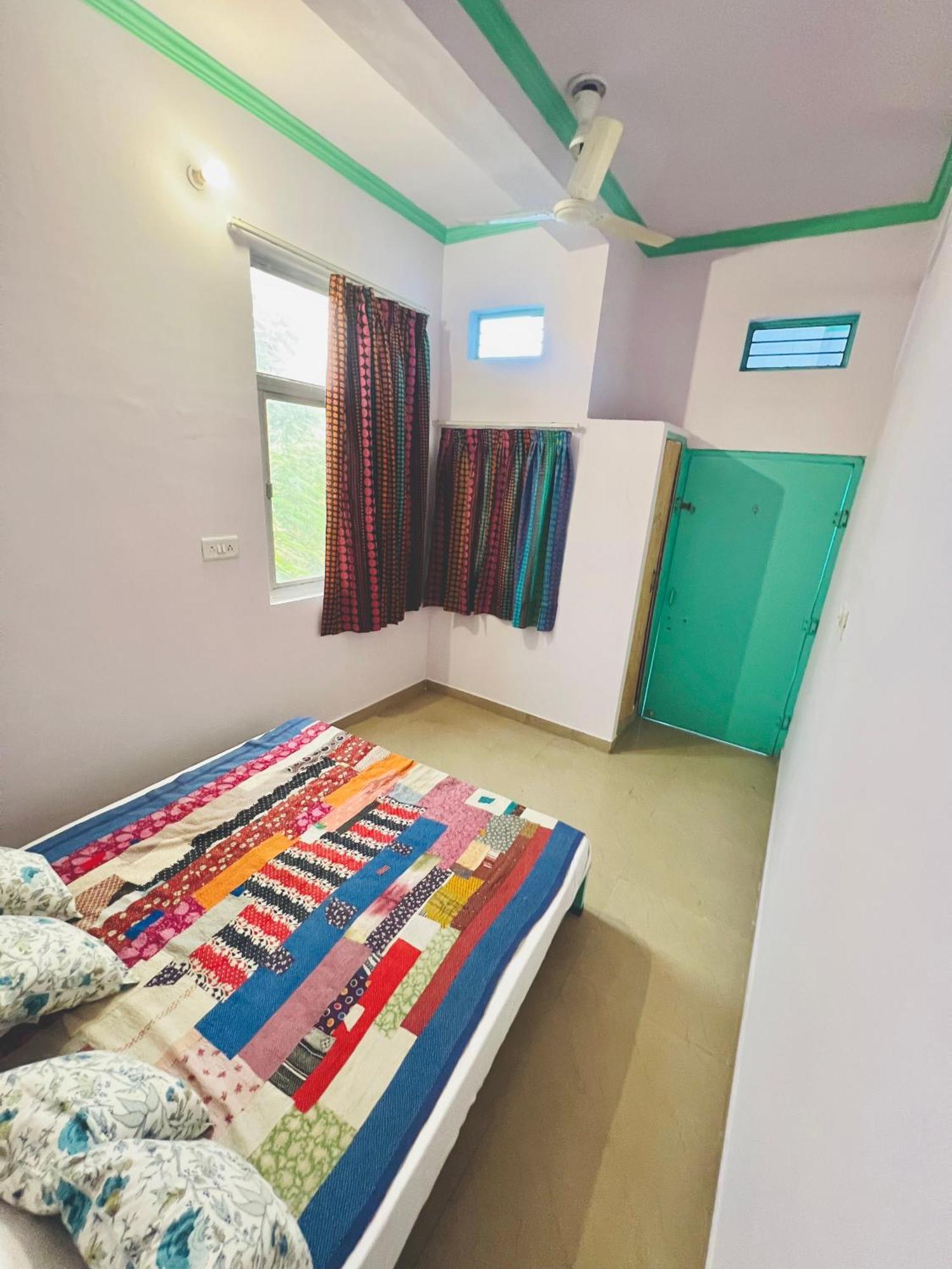 Guest house Bhoora House *