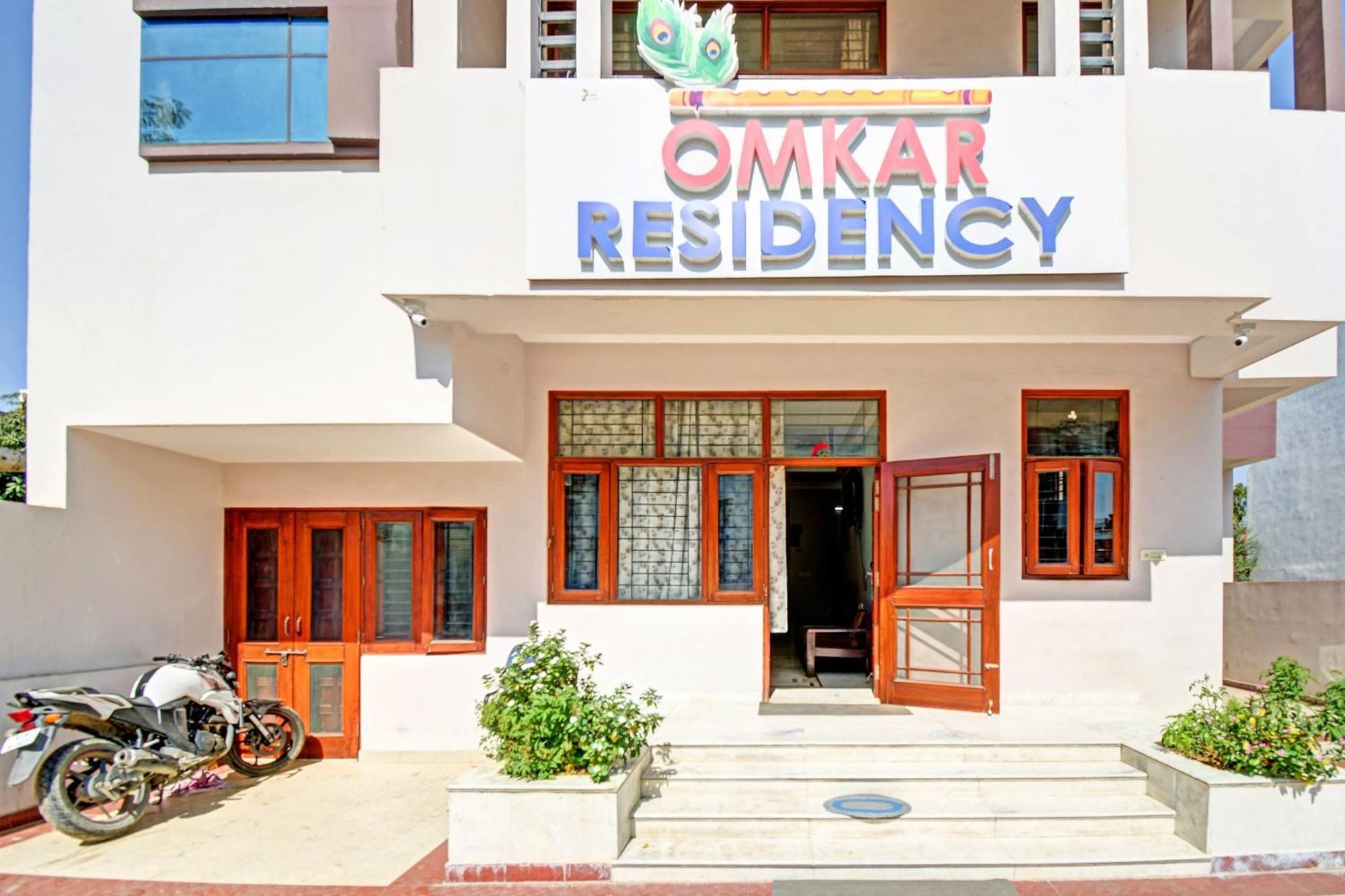 Collection O Omkar Residency 3*