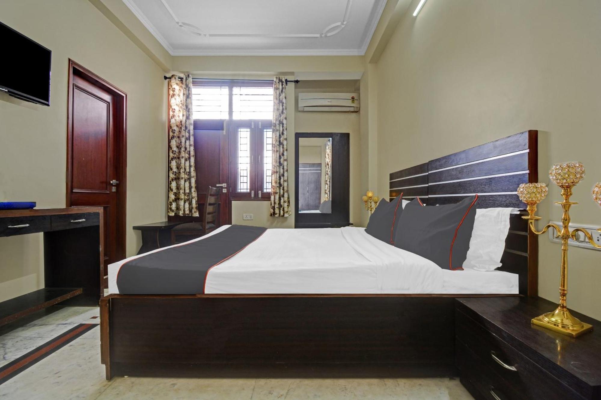 Collection O Omkar Residency Hotel