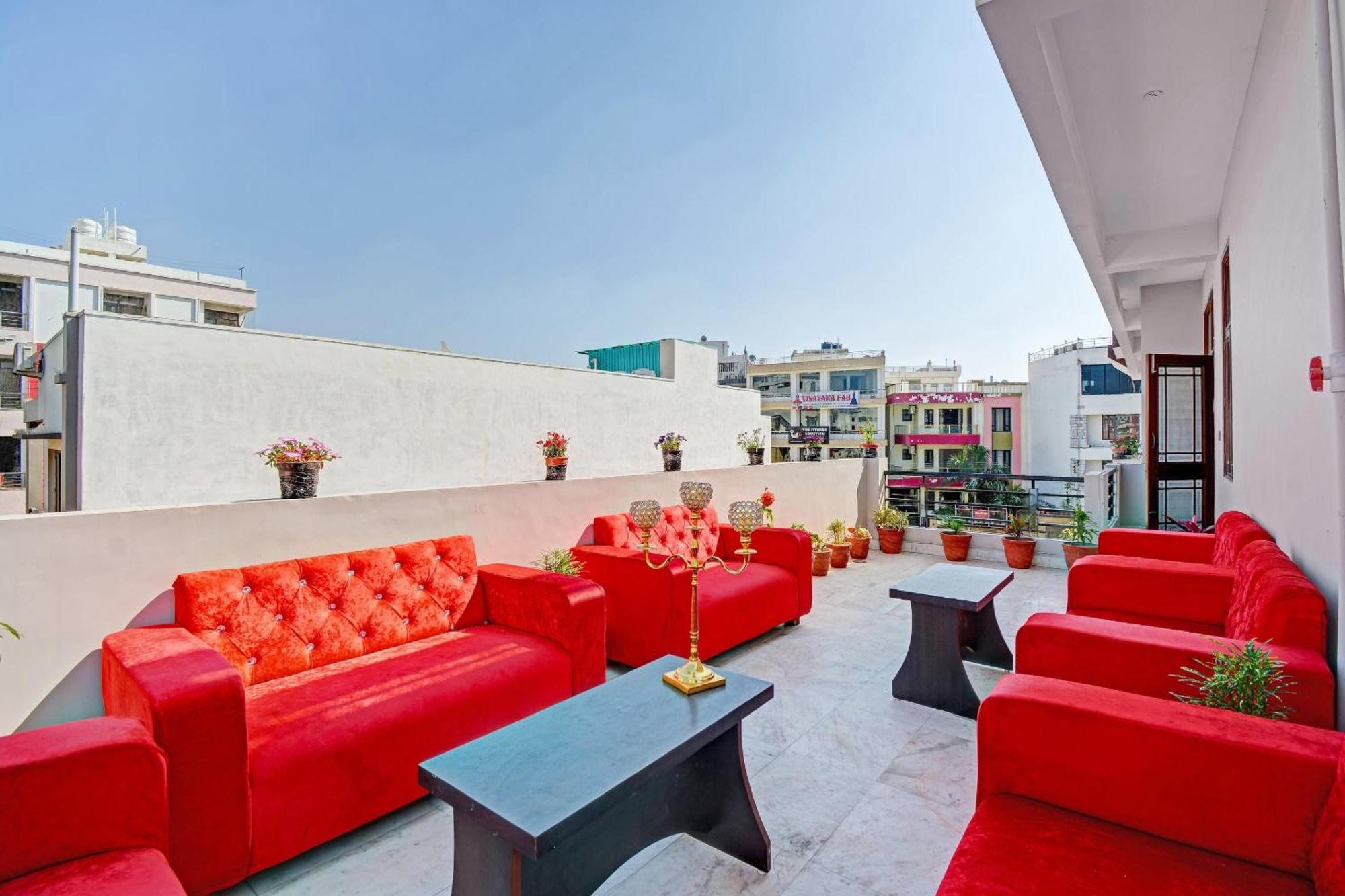 Collection O Omkar Residency 3*