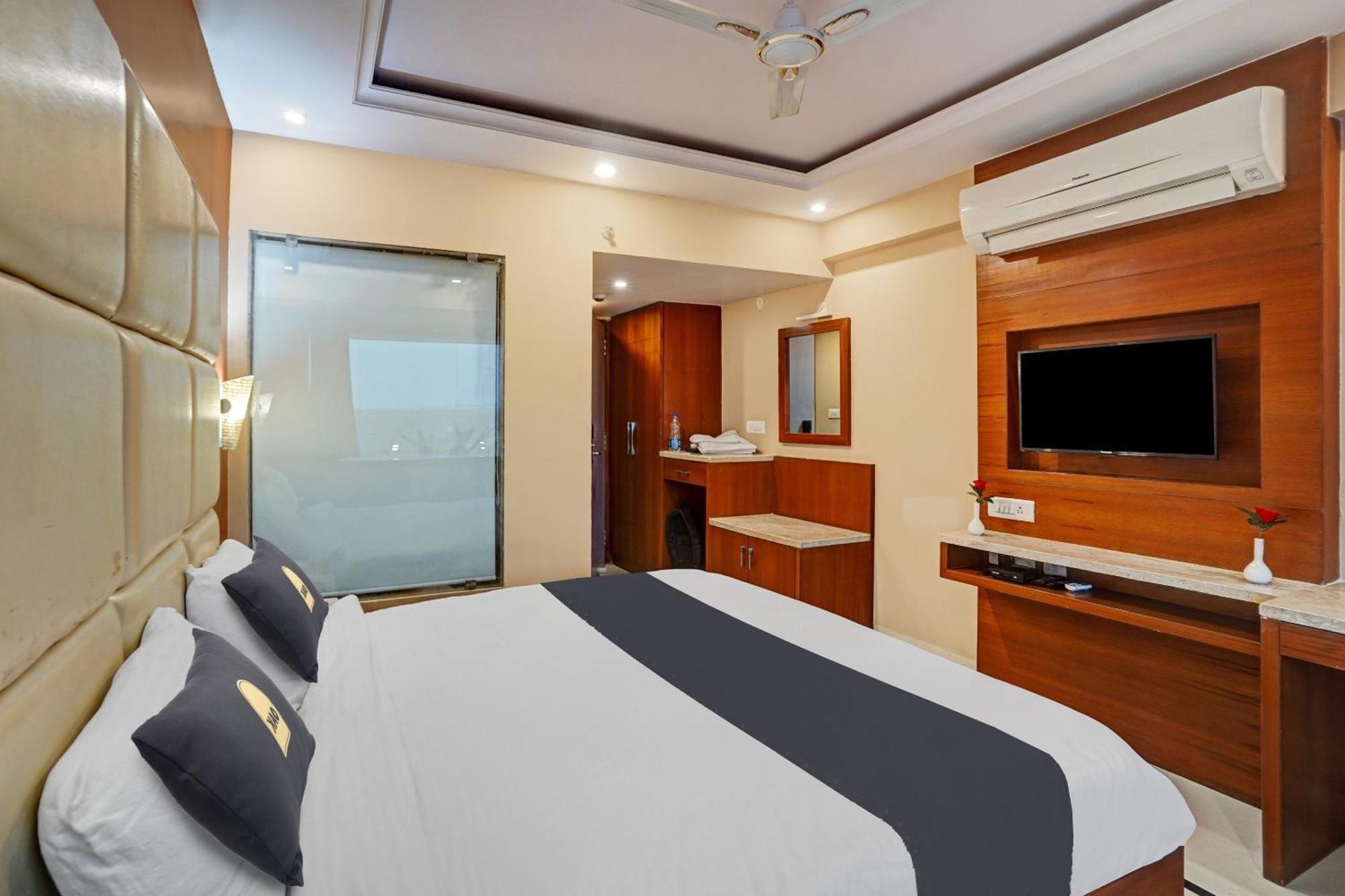 Super Oyo Townhouse Oak Vinnie 4* Jaipur