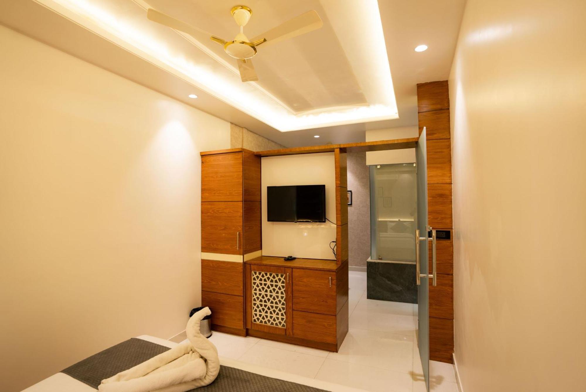 Rr 62-jaipur Centre Hotel