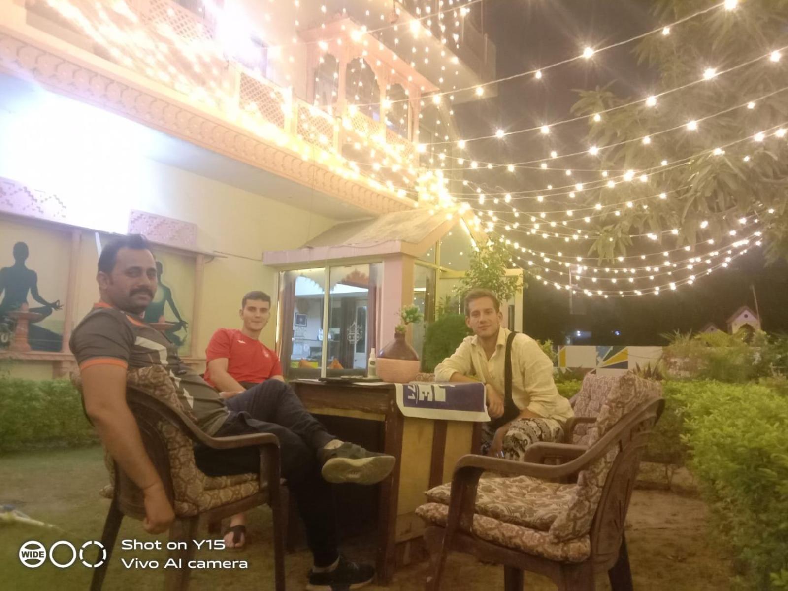 Singhasan House Hotel