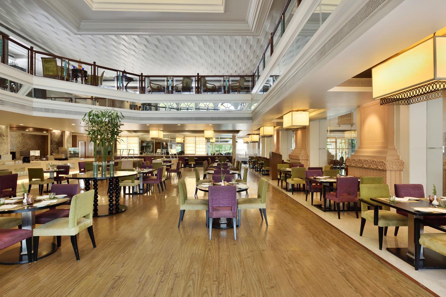 Le Meridien & Hotel 5*