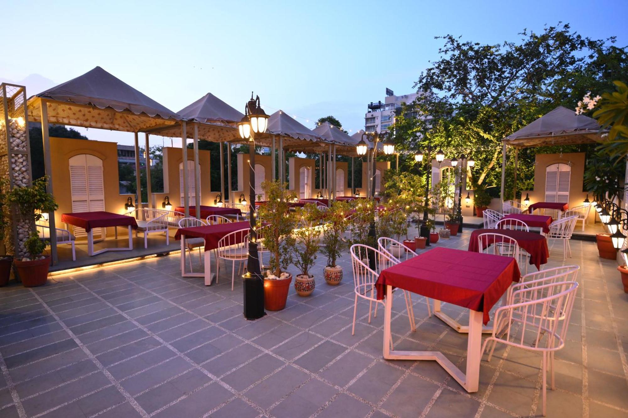Wake N Flow Boutique By Jsh Hostel