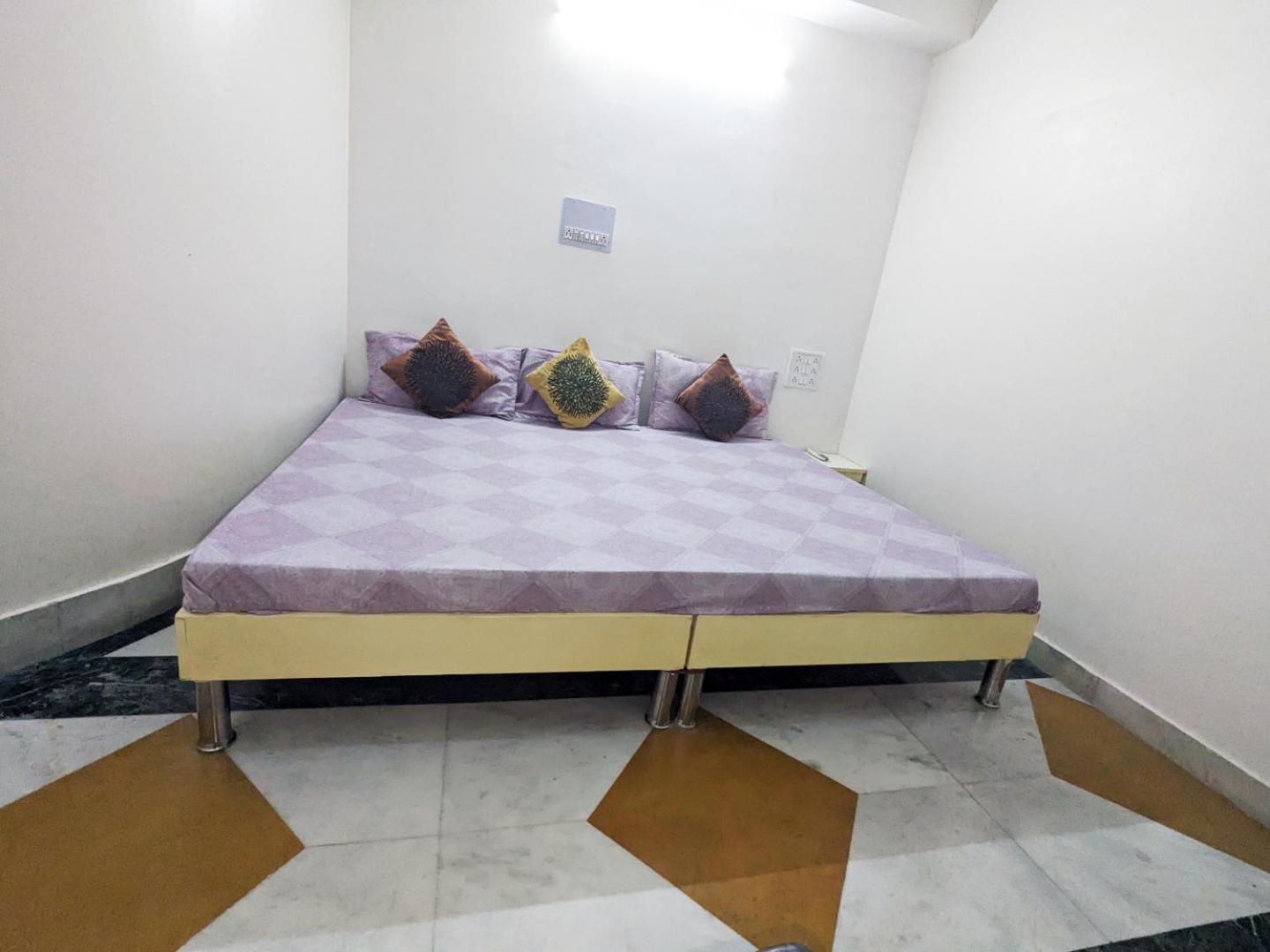 Abode Homestay *