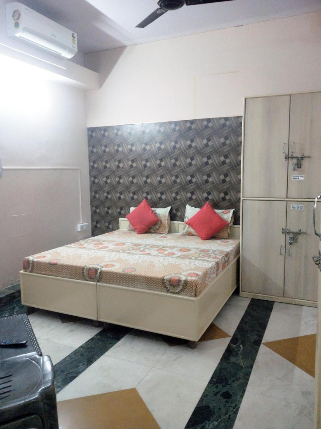 Homestay Abode *