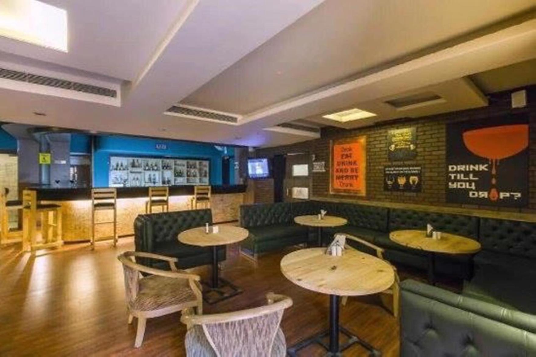 Golden Manor By Brandmyhotel -jaipur Centre Hotel