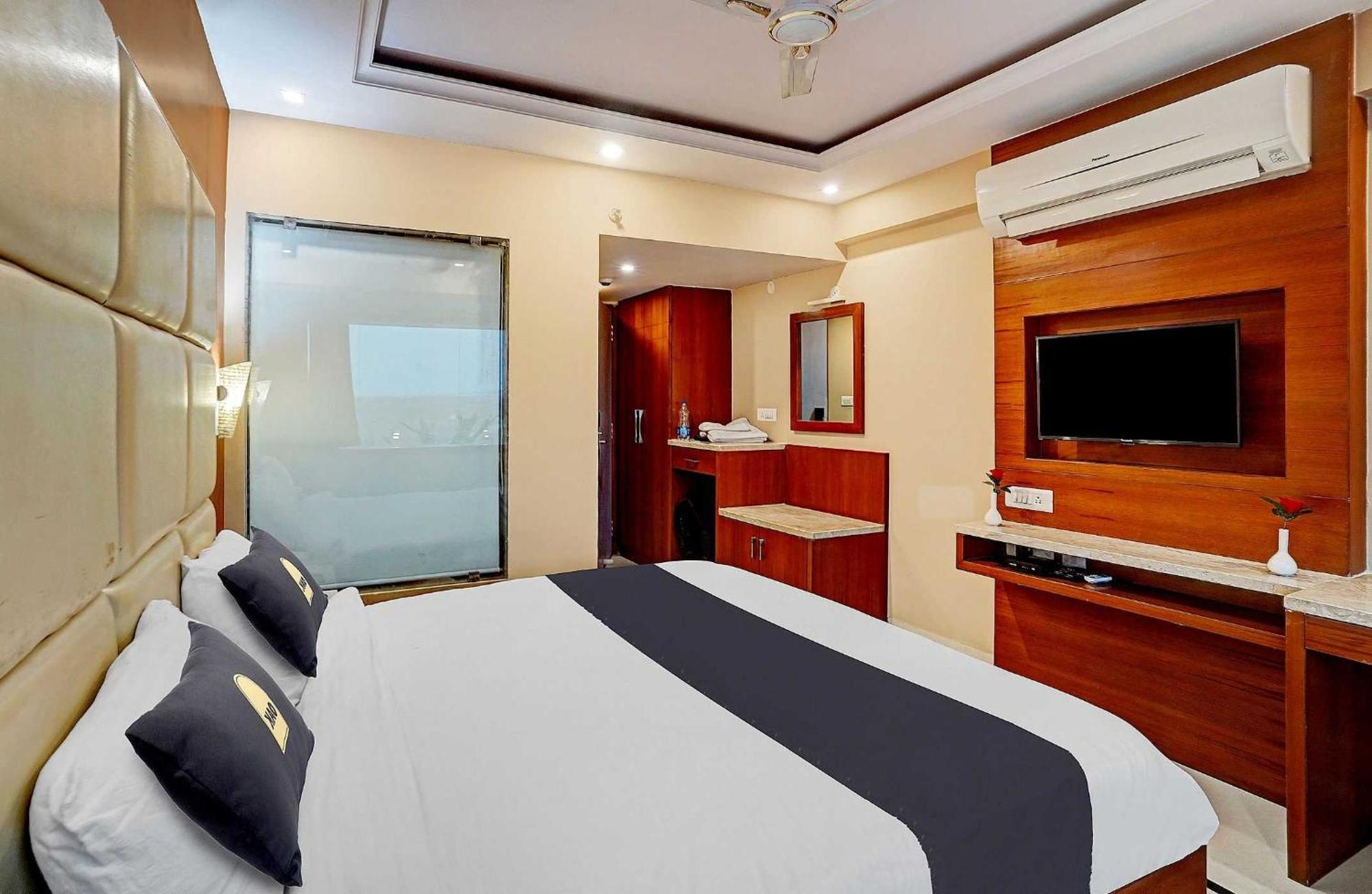 Hotel Super Oyo Townhouse Oak Vinnie Jaipur