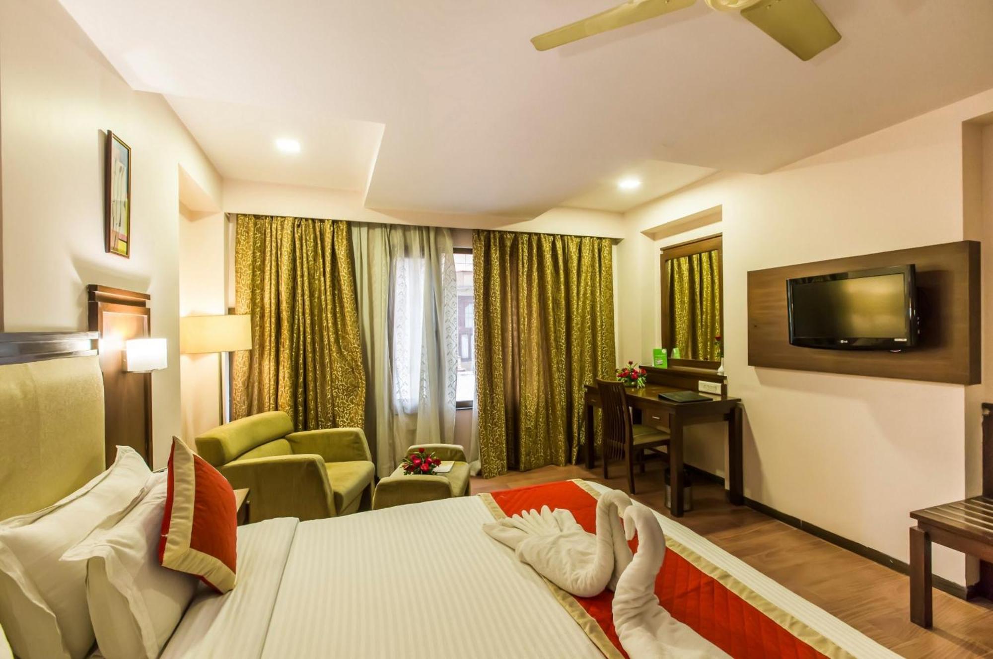 Hotel Golden Manor By Brandmyhotel -jaipur Centre 4*