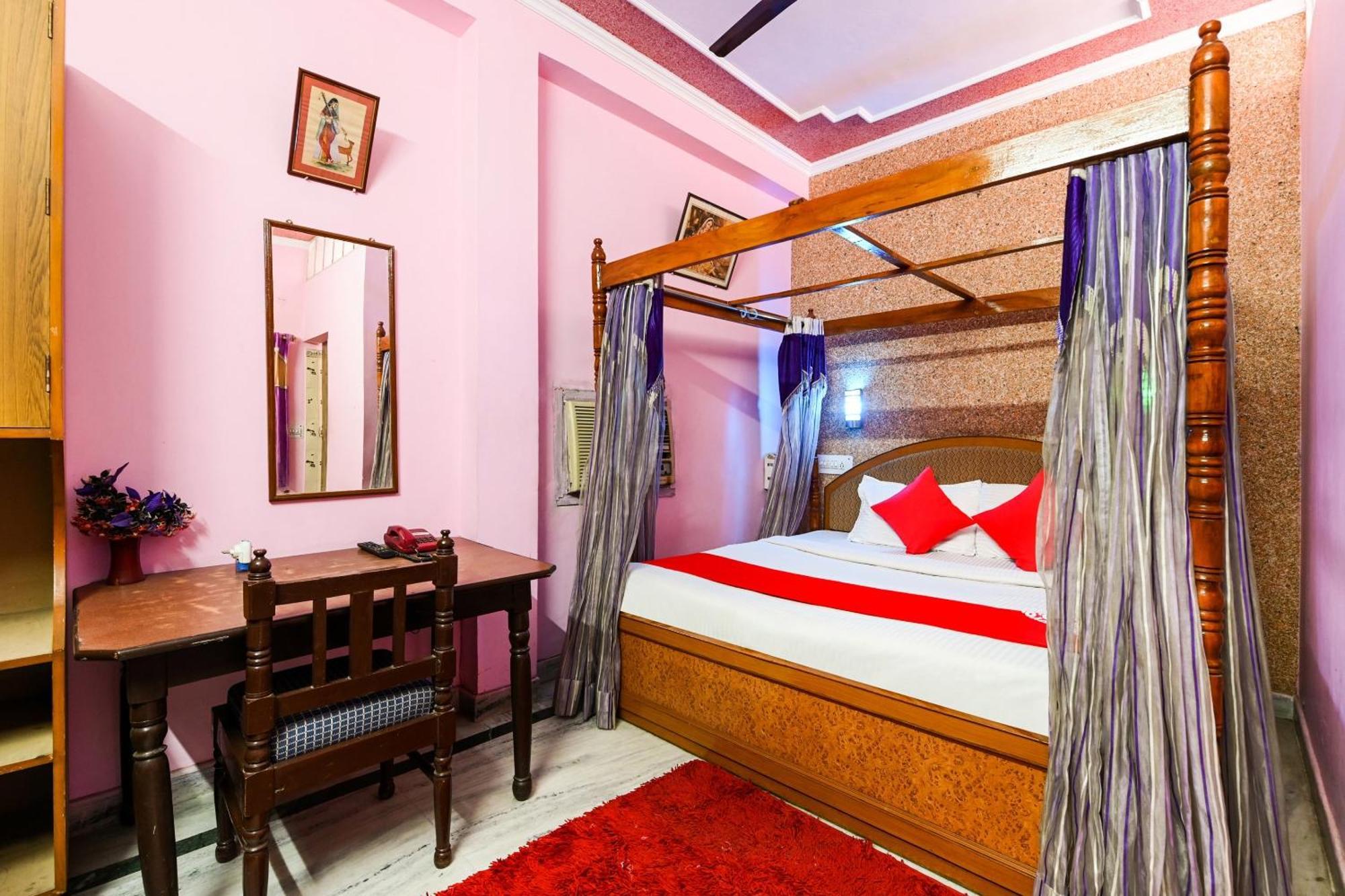Super Oyo Flagship 72253 Jai Maa Palace