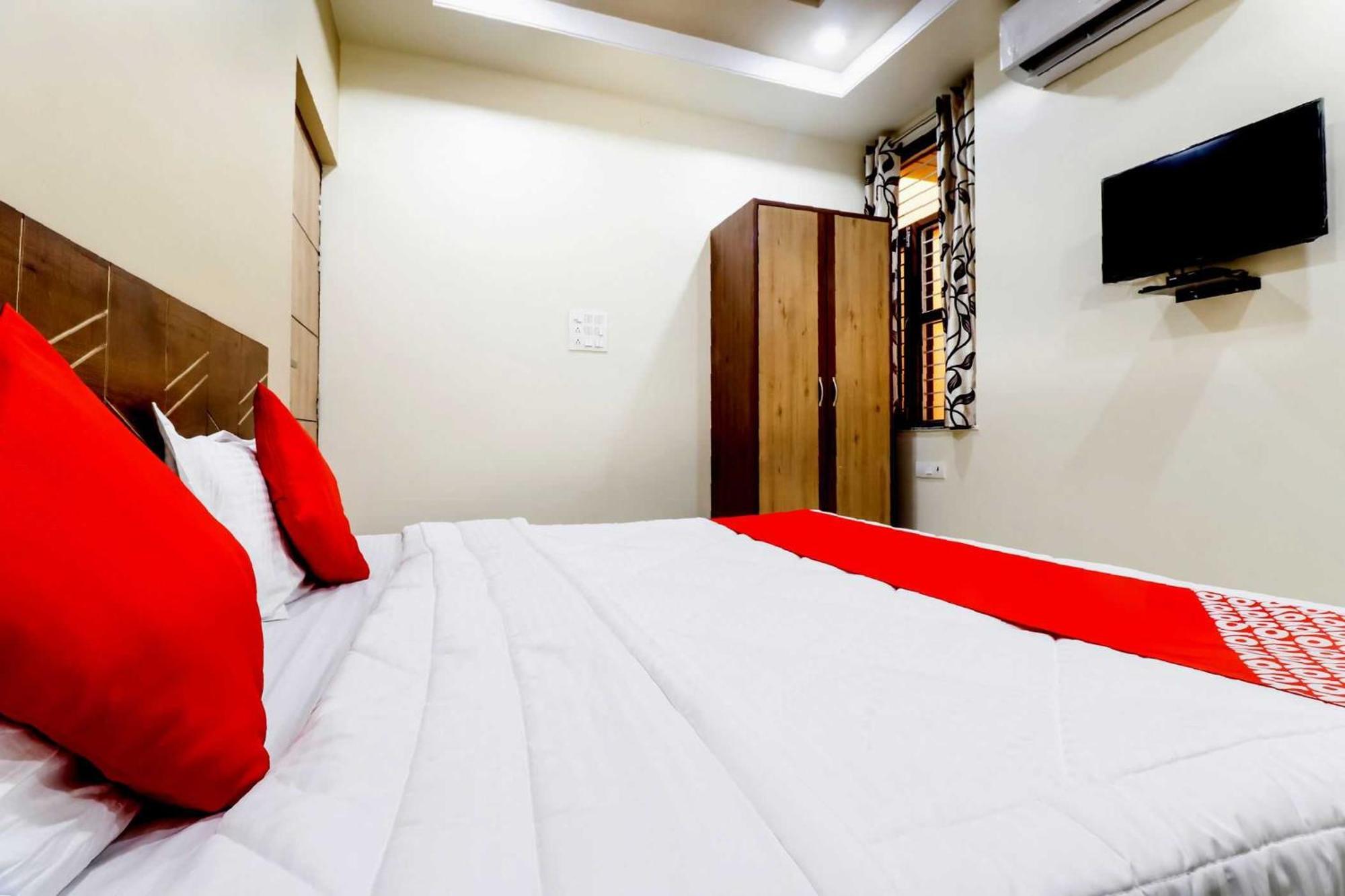 Hotel Flagship Shagun 3*