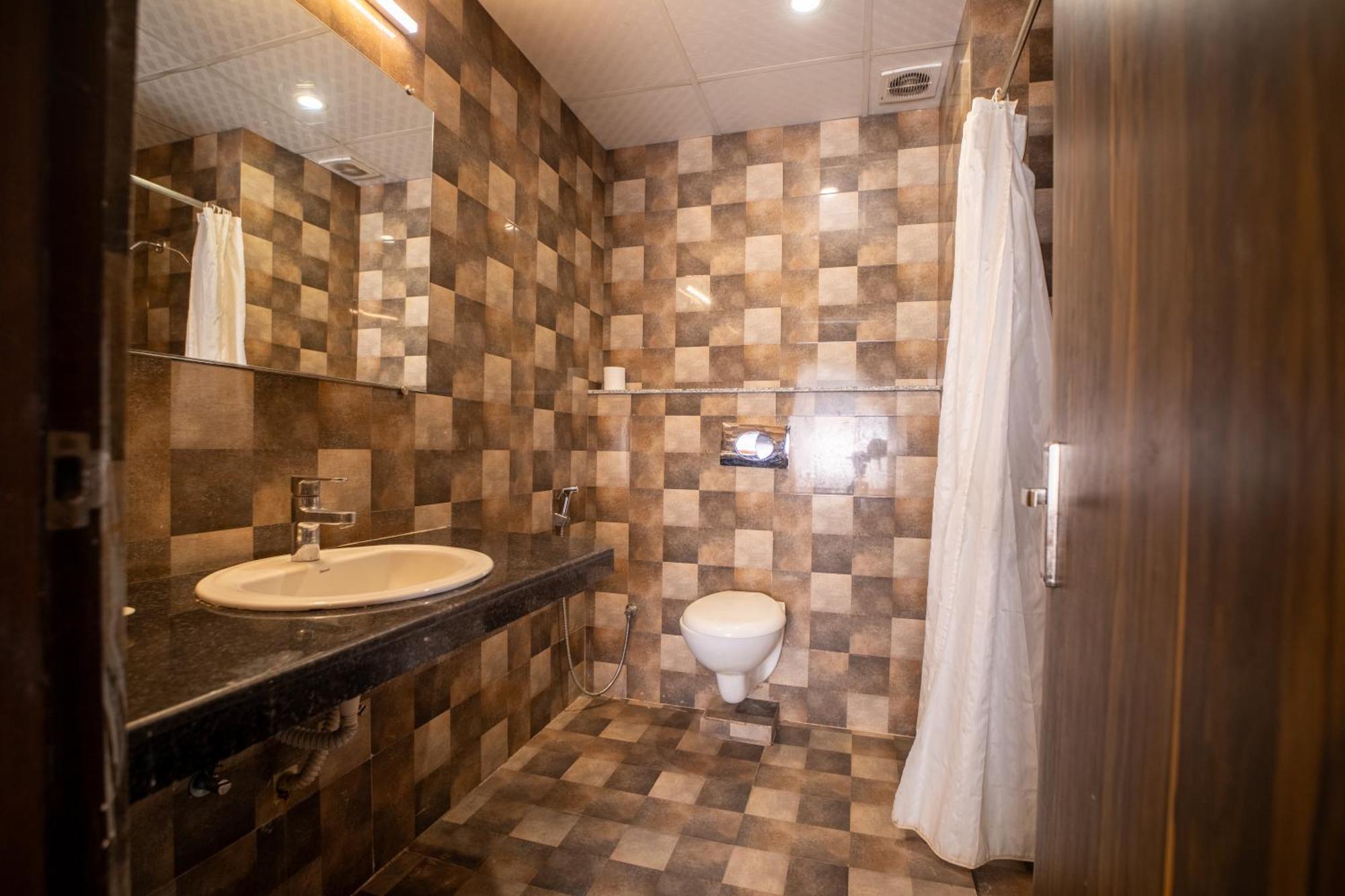 Laxmi Niwas Hotel 3*