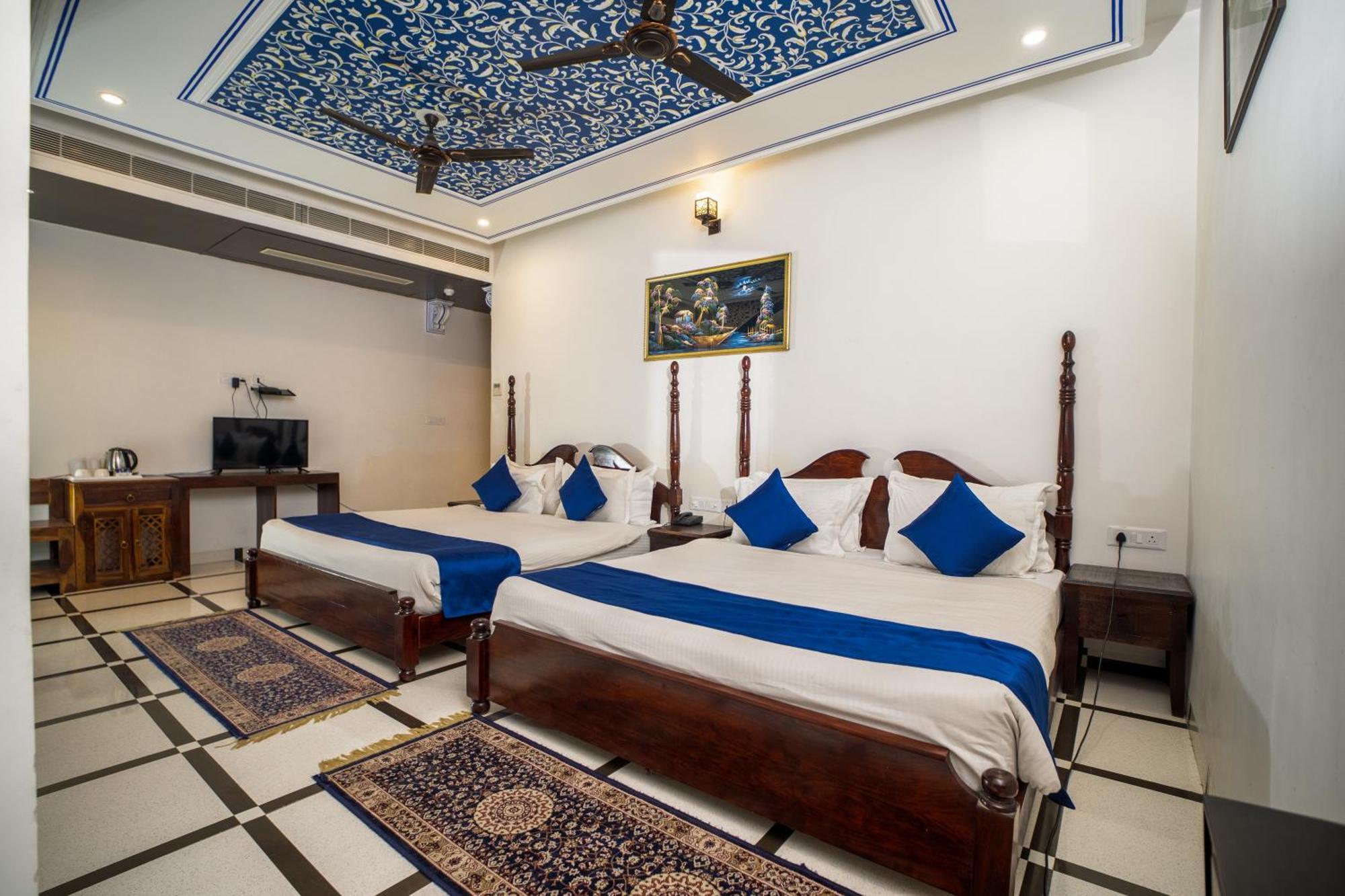 Laxmi Niwas 3* Jaipur