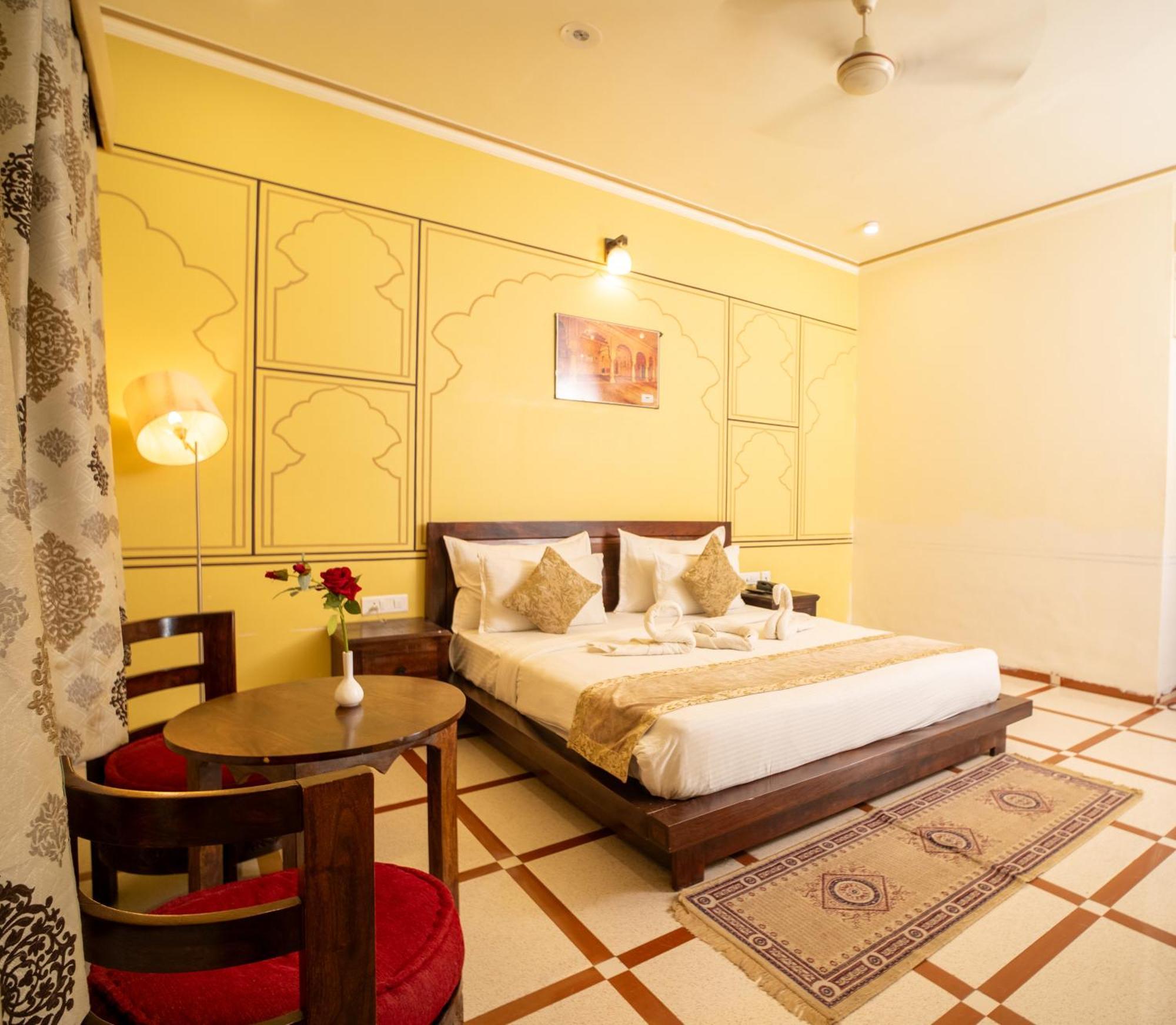 Hotel Laxmi Niwas