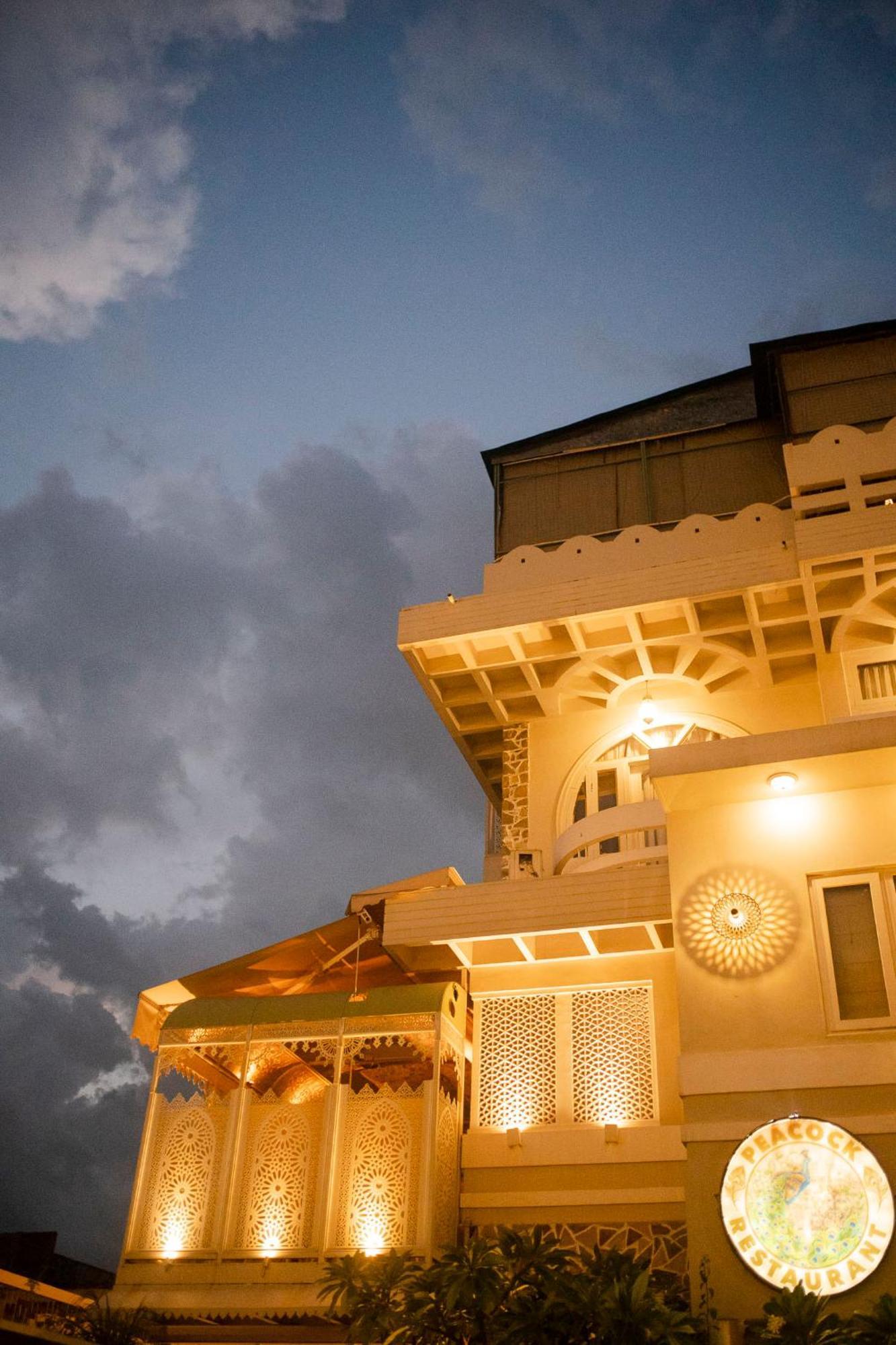 Hotel Pearl Palace 3*
