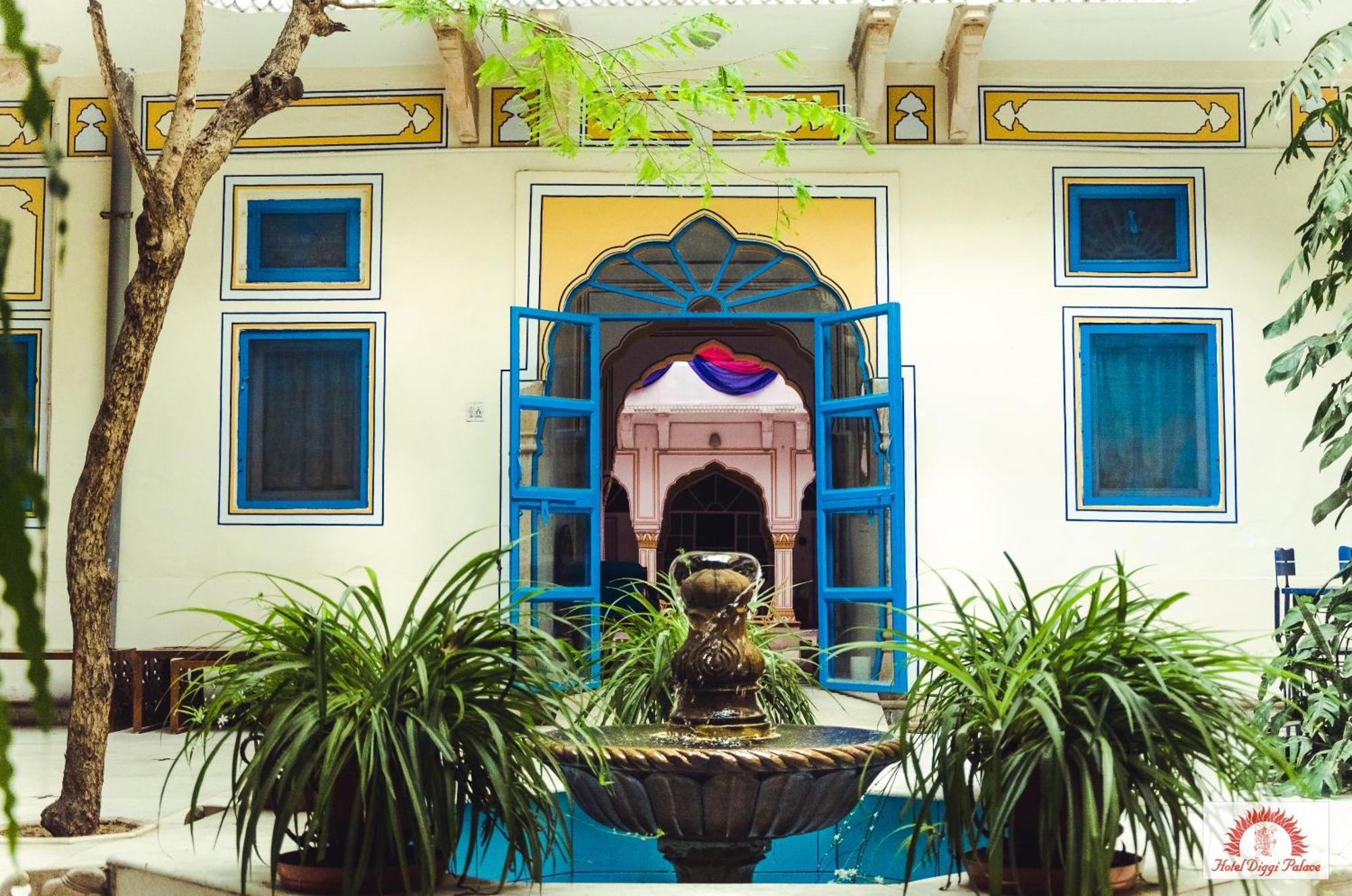 Diggi Palace - A Center Hidden Heritage Gem Hotel 4*