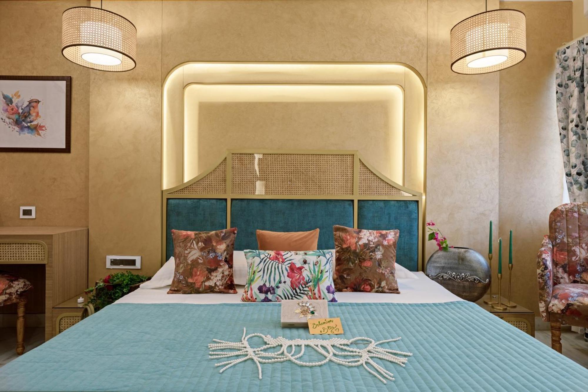 Hotel Sarang Palace - A Luxury Boutique