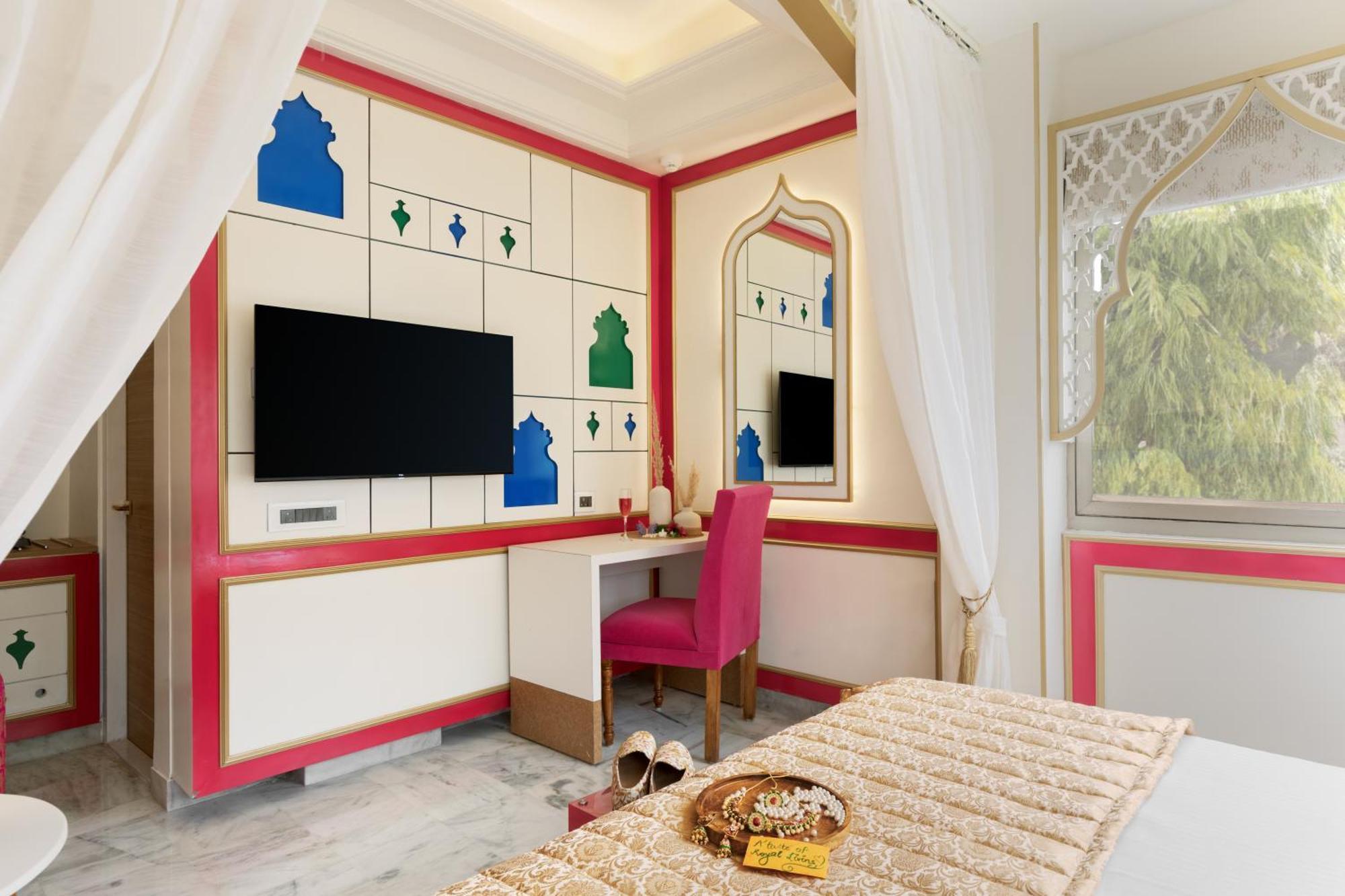 Sarang Palace - A Luxury Boutique Hotel Jaipur