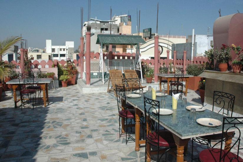 The Maurvi Hotel