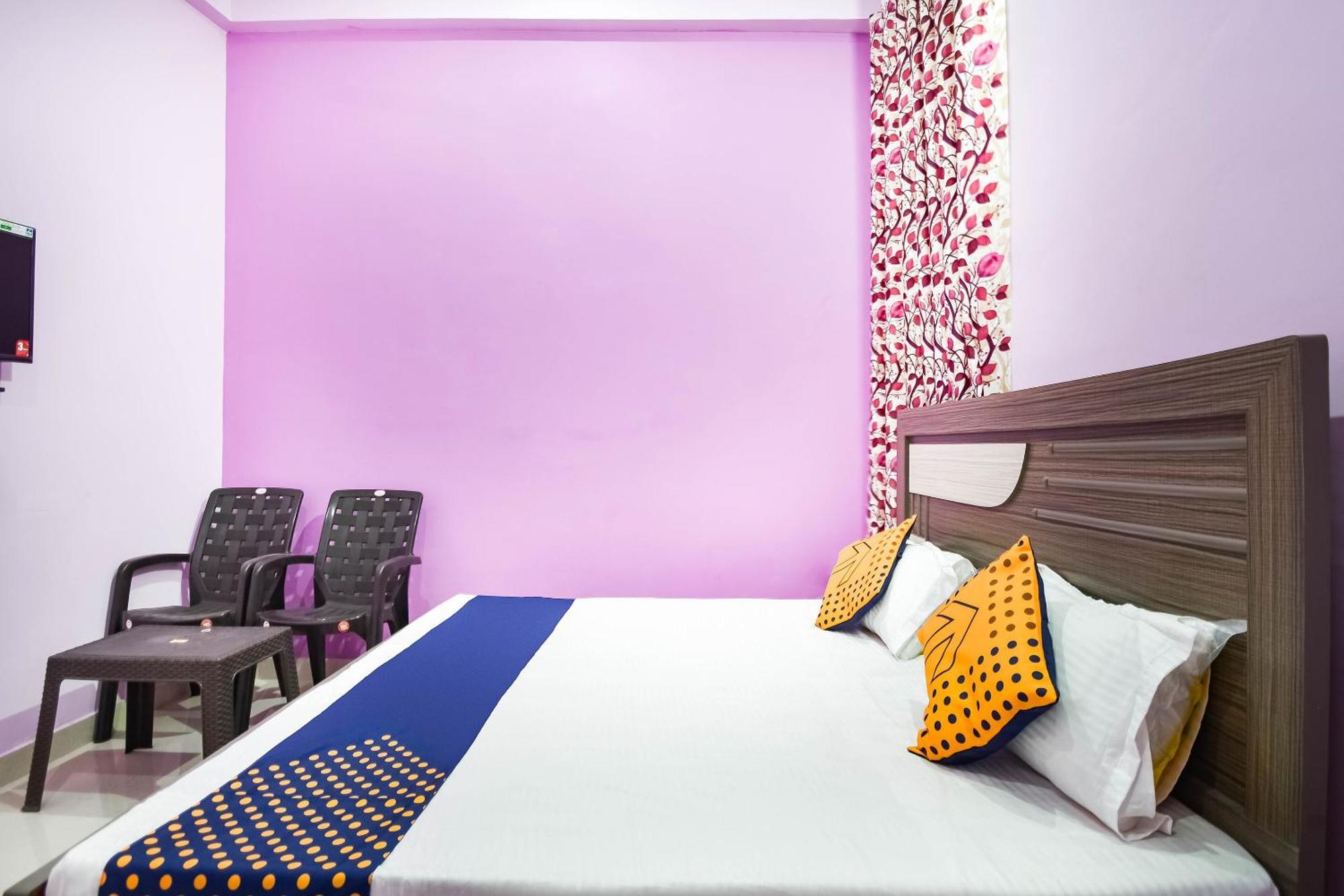 Oyo Flagship Usha Hotel